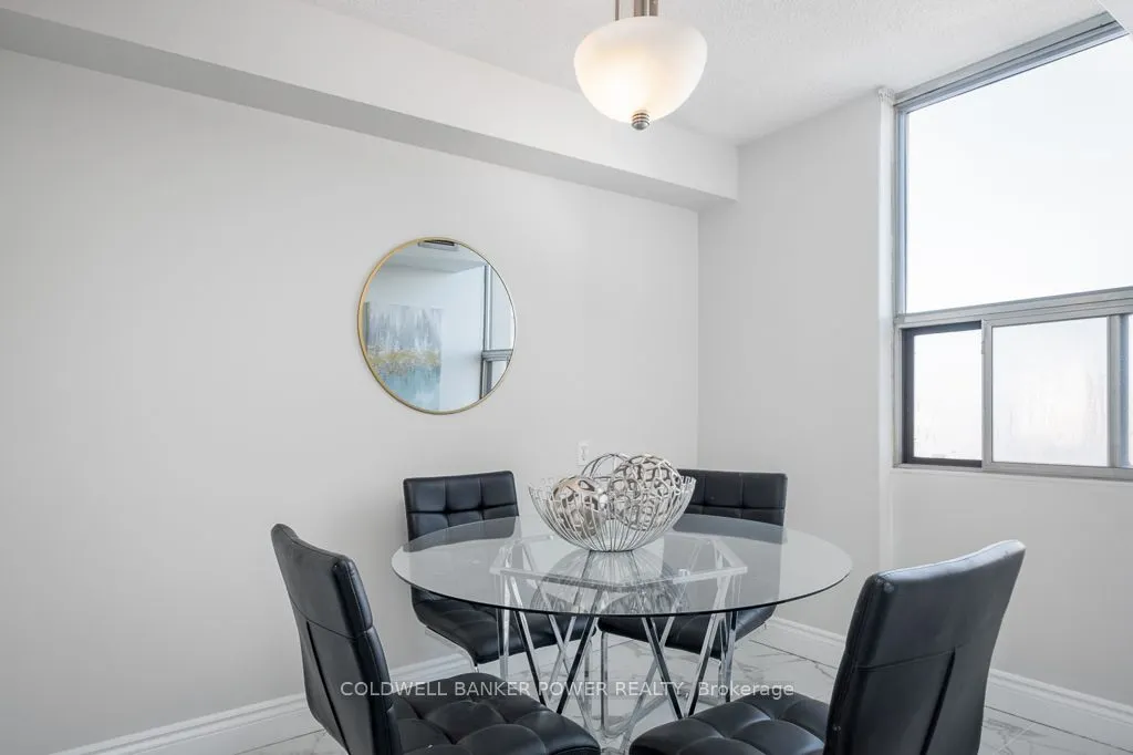 389 DUNDAS Street #701