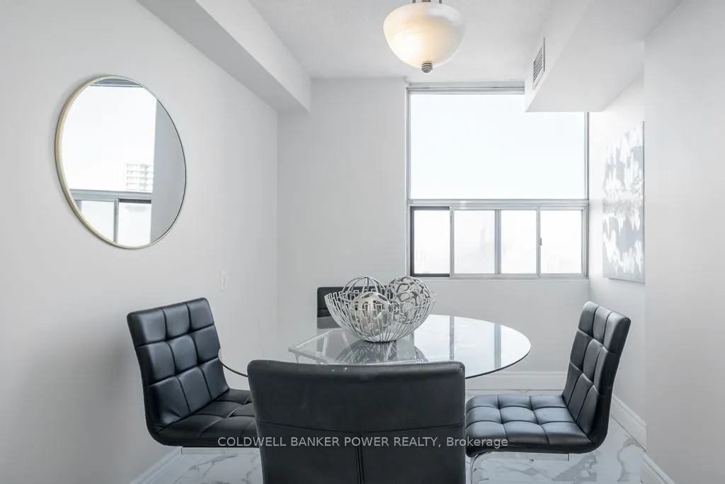 389 DUNDAS Street #701