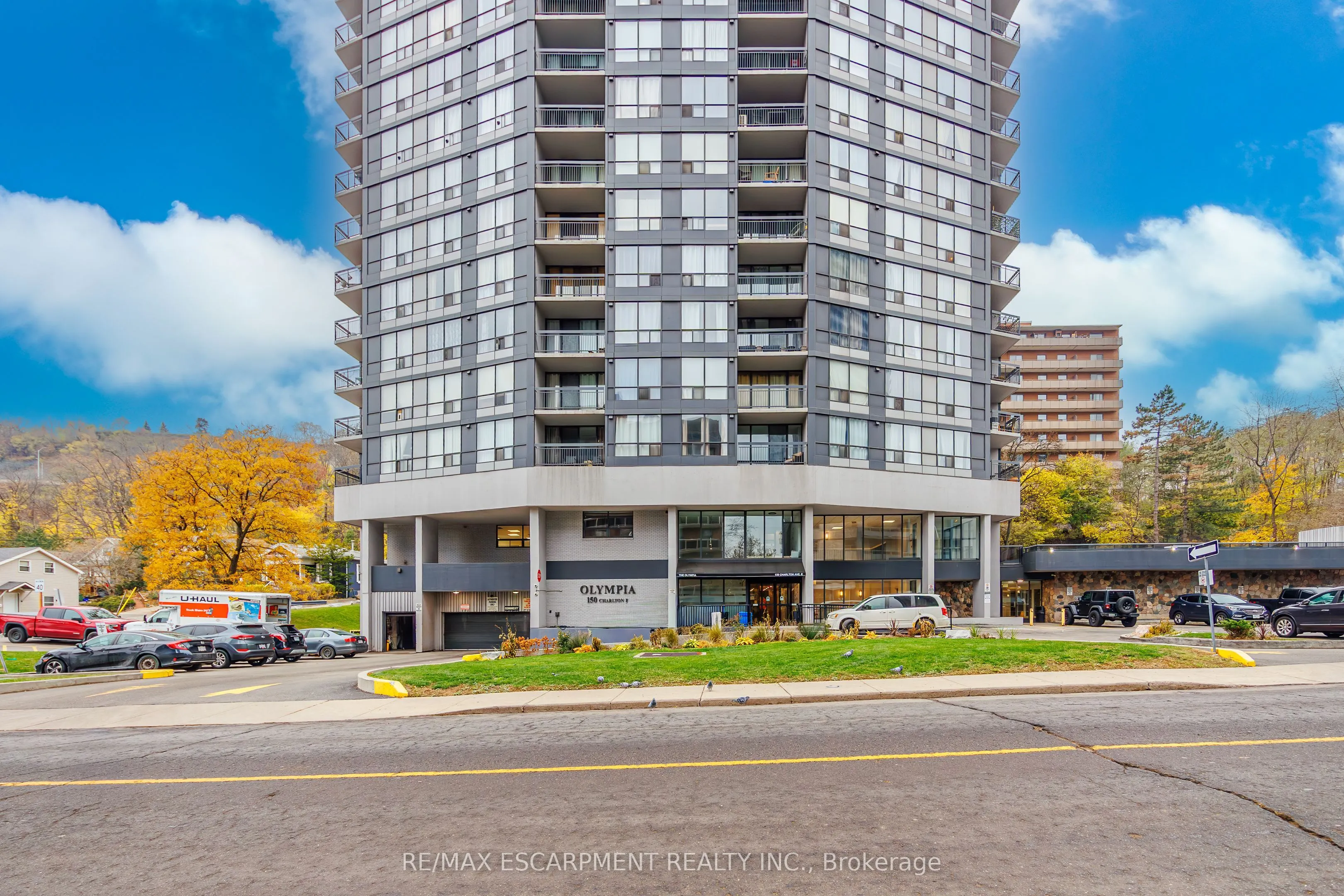 150 Charlton Avenue E #2604