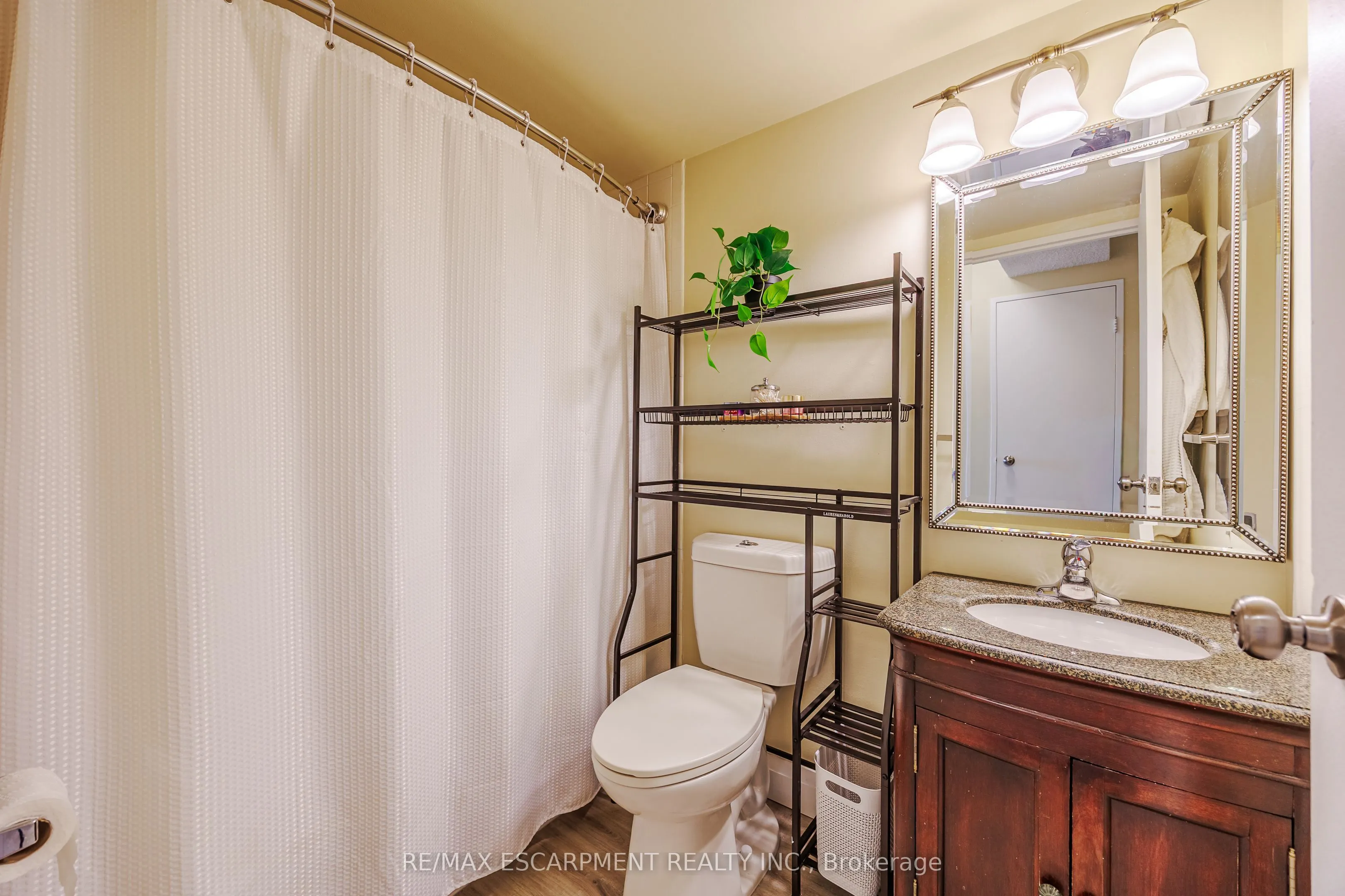 150 Charlton Avenue E #2604