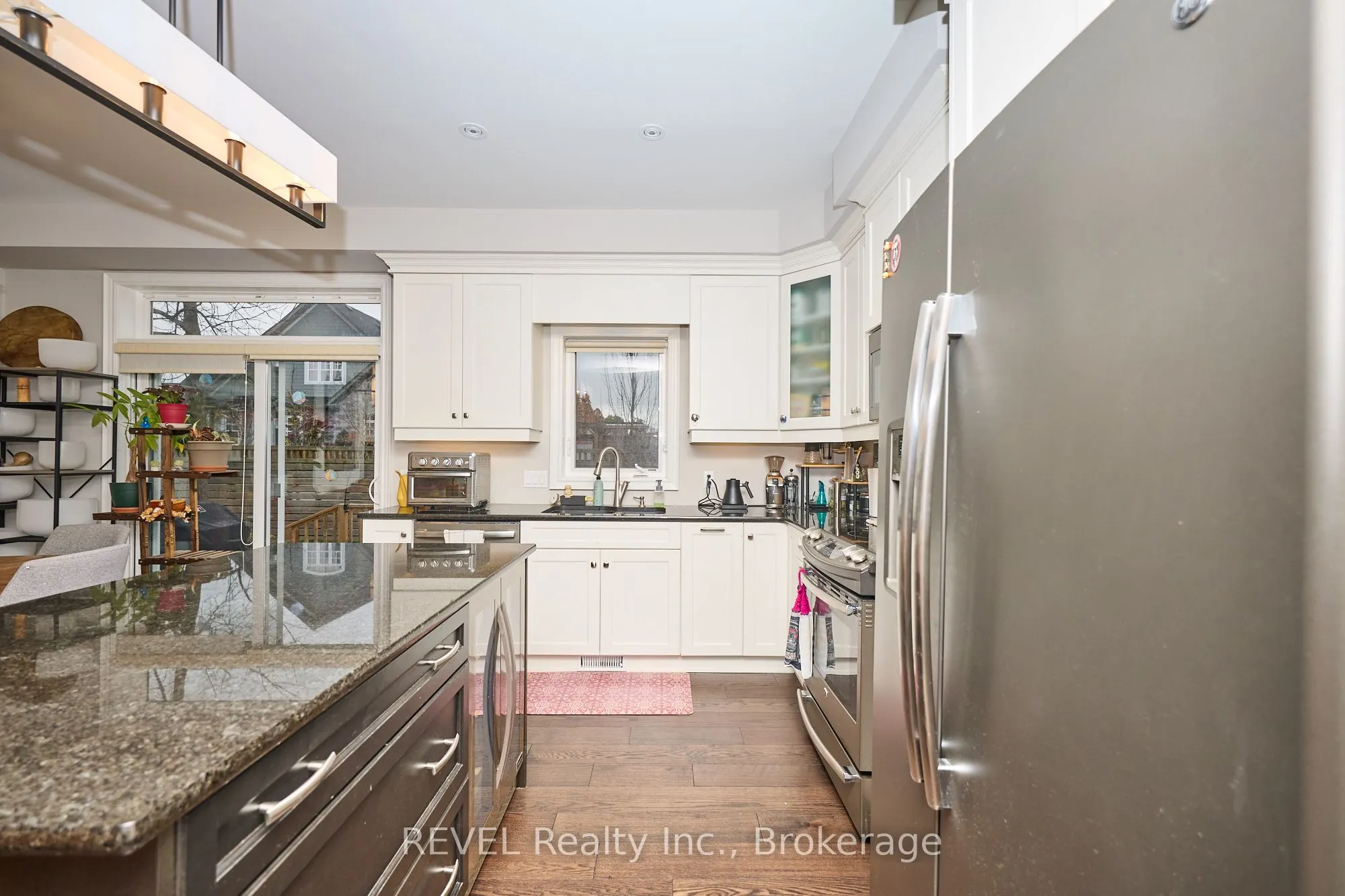 608 Simcoe Street #5