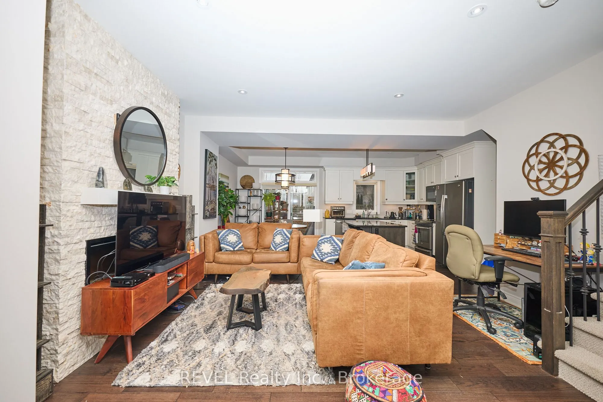 608 Simcoe Street #5