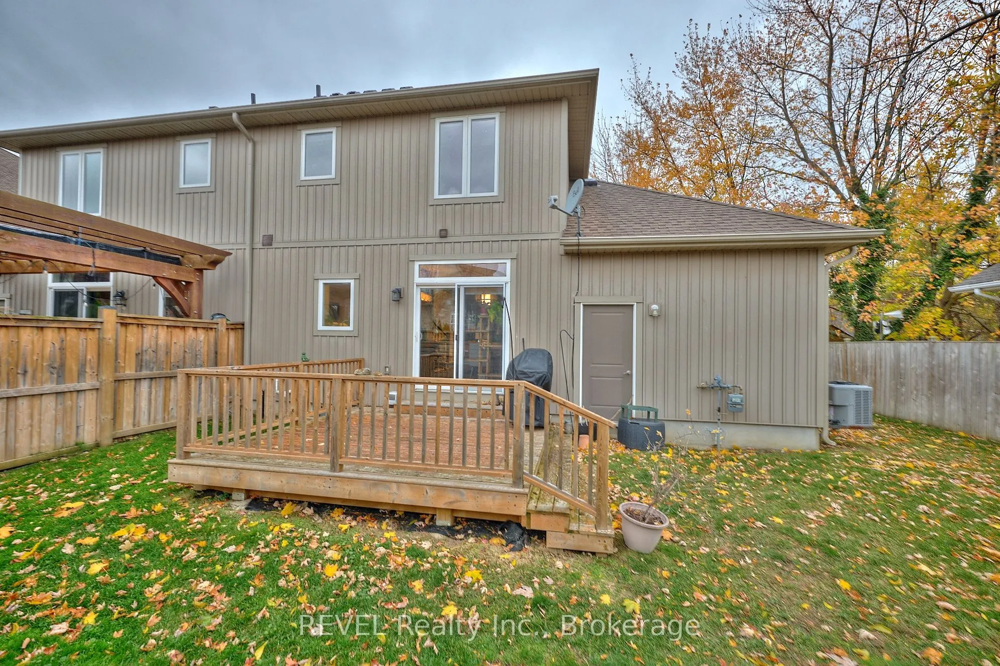 608 Simcoe Street #5