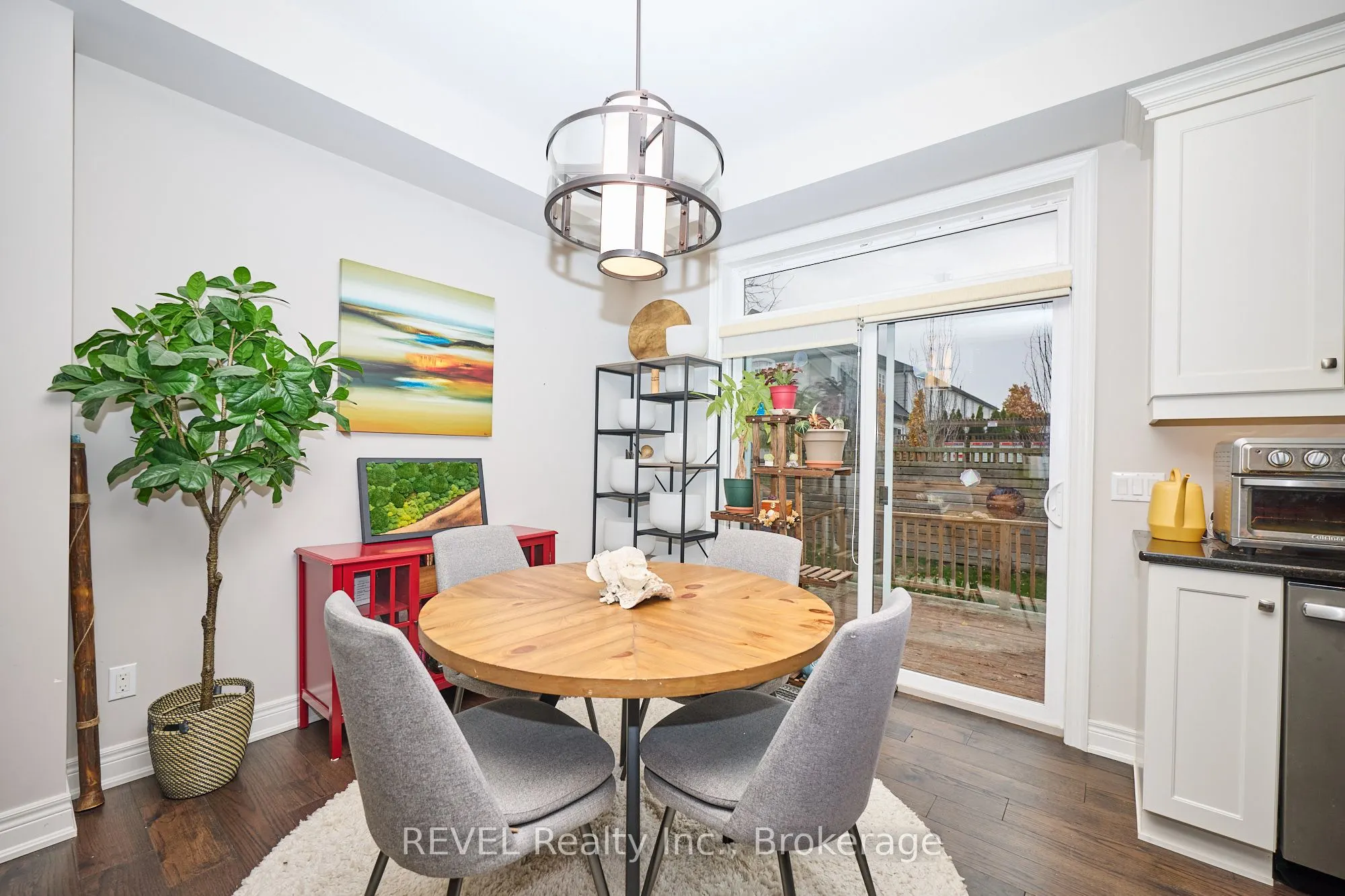 608 Simcoe Street #5