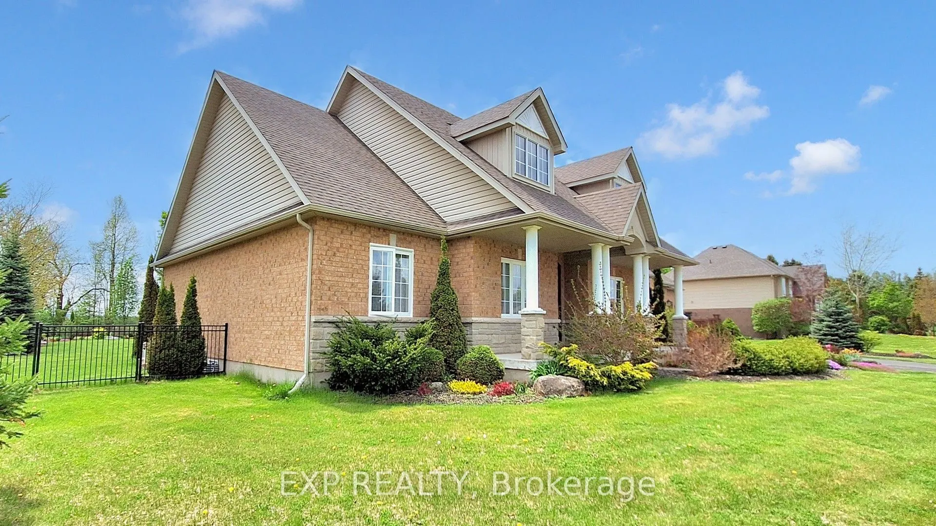 42 Somerville Crescent