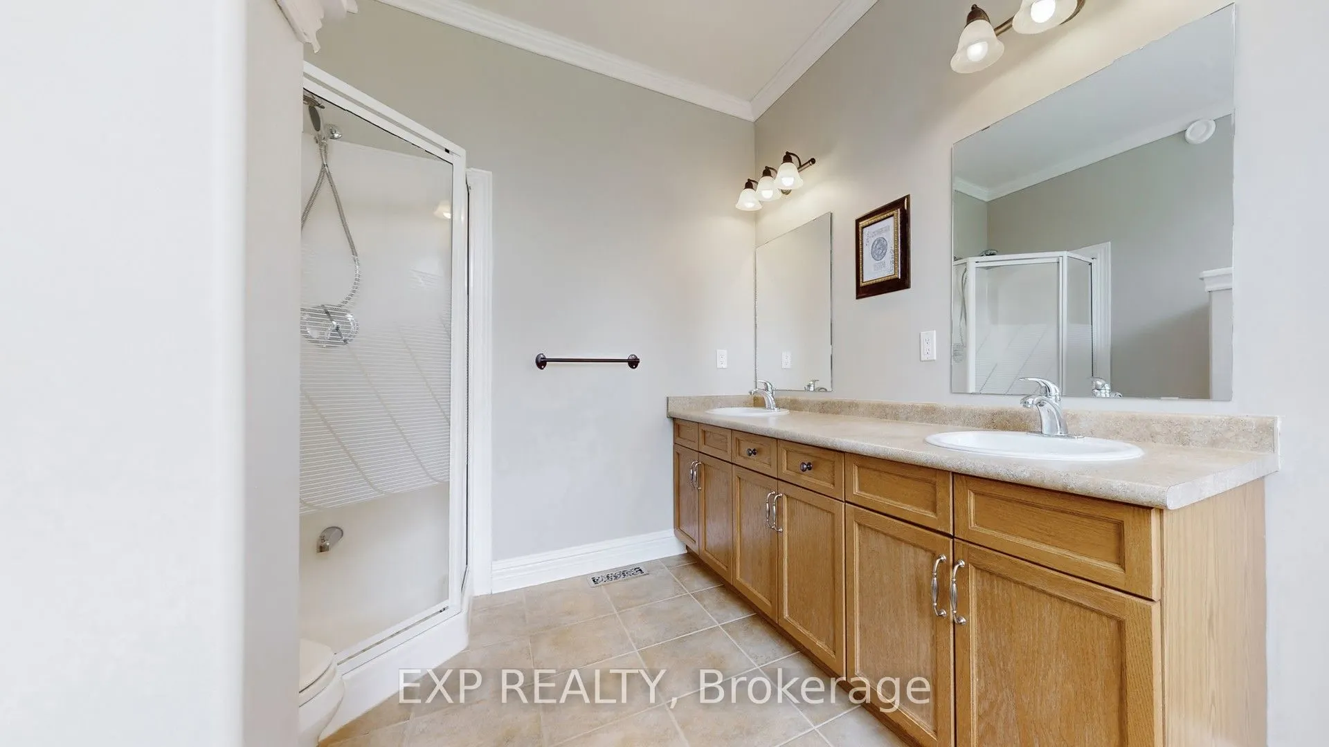 42 Somerville Crescent