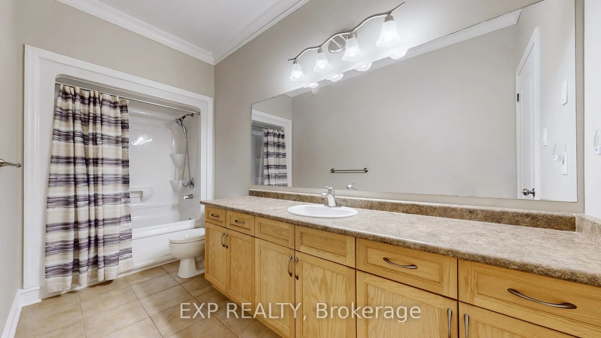 42 Somerville Crescent