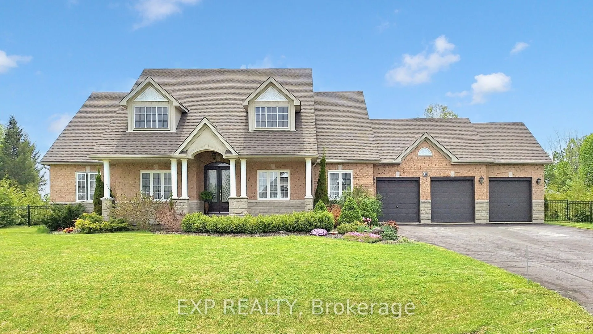 42 Somerville Crescent