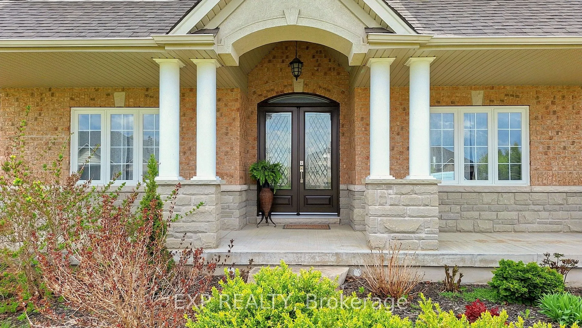 42 Somerville Crescent