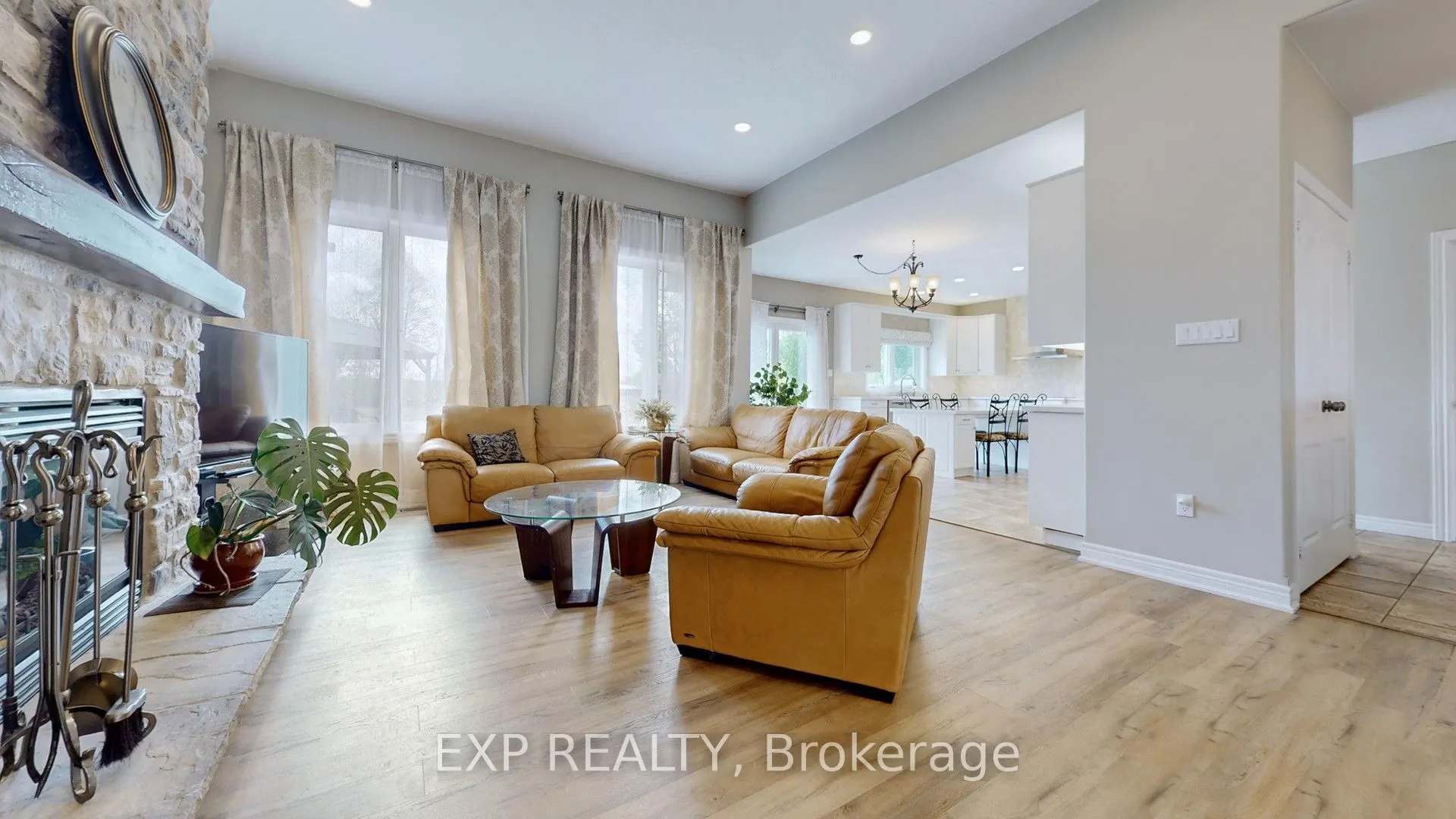 42 Somerville Crescent