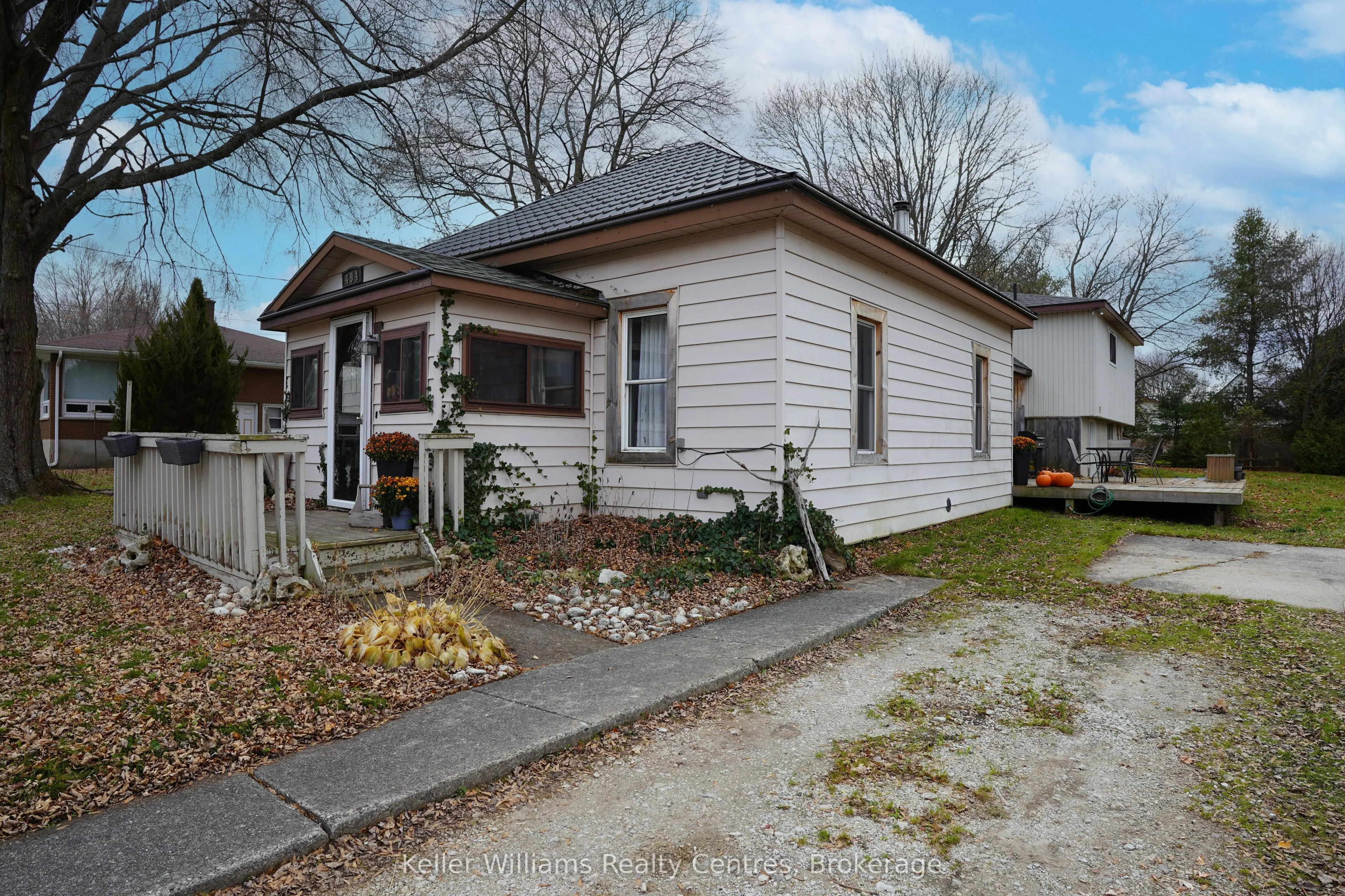 494 Isaac Street