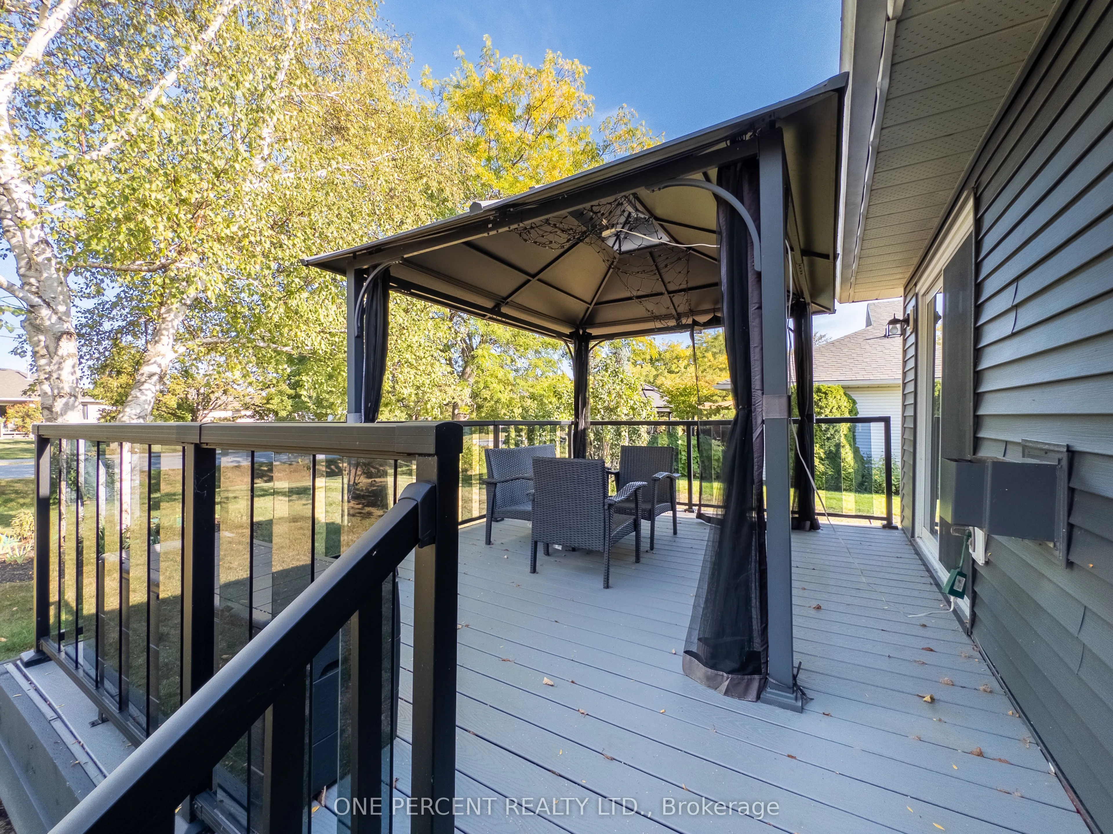22 HERITAGE Drive