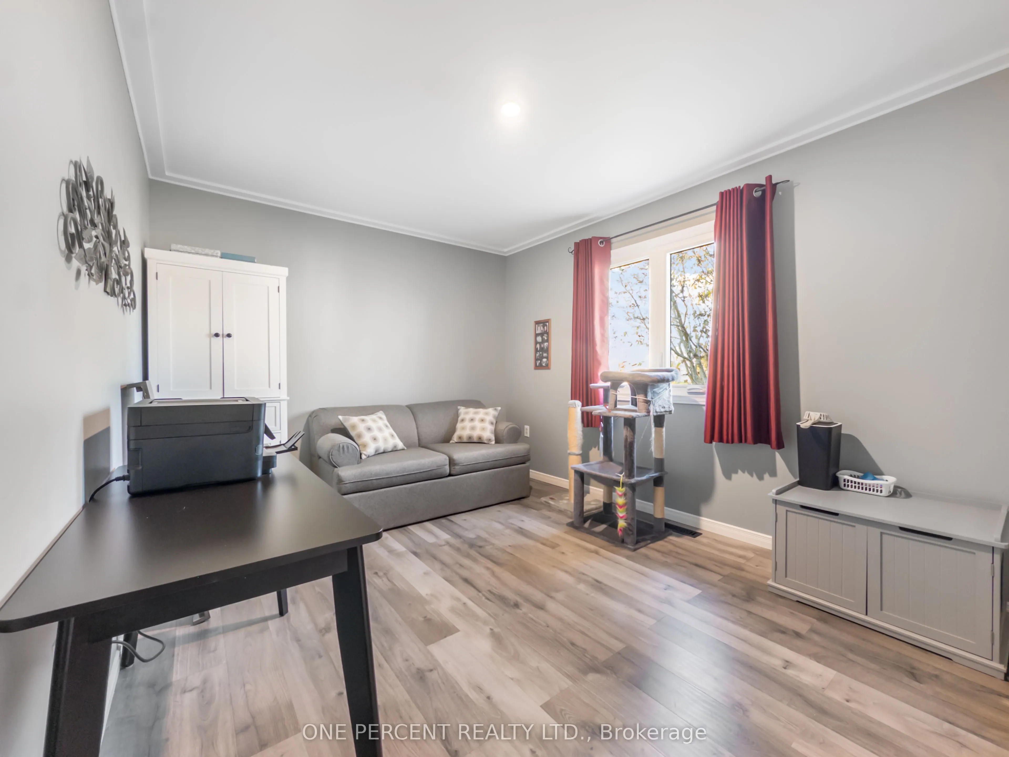 22 HERITAGE Drive
