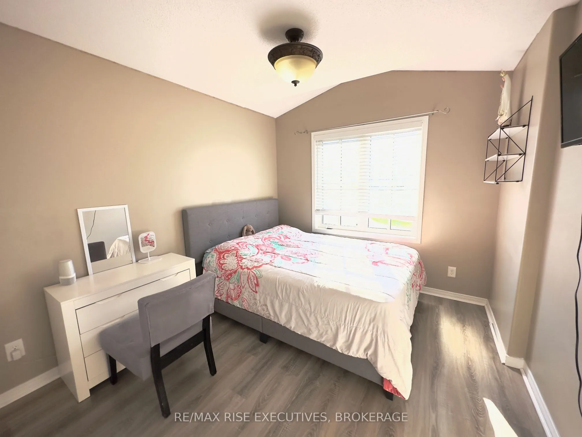 1651 Crimson Crescent