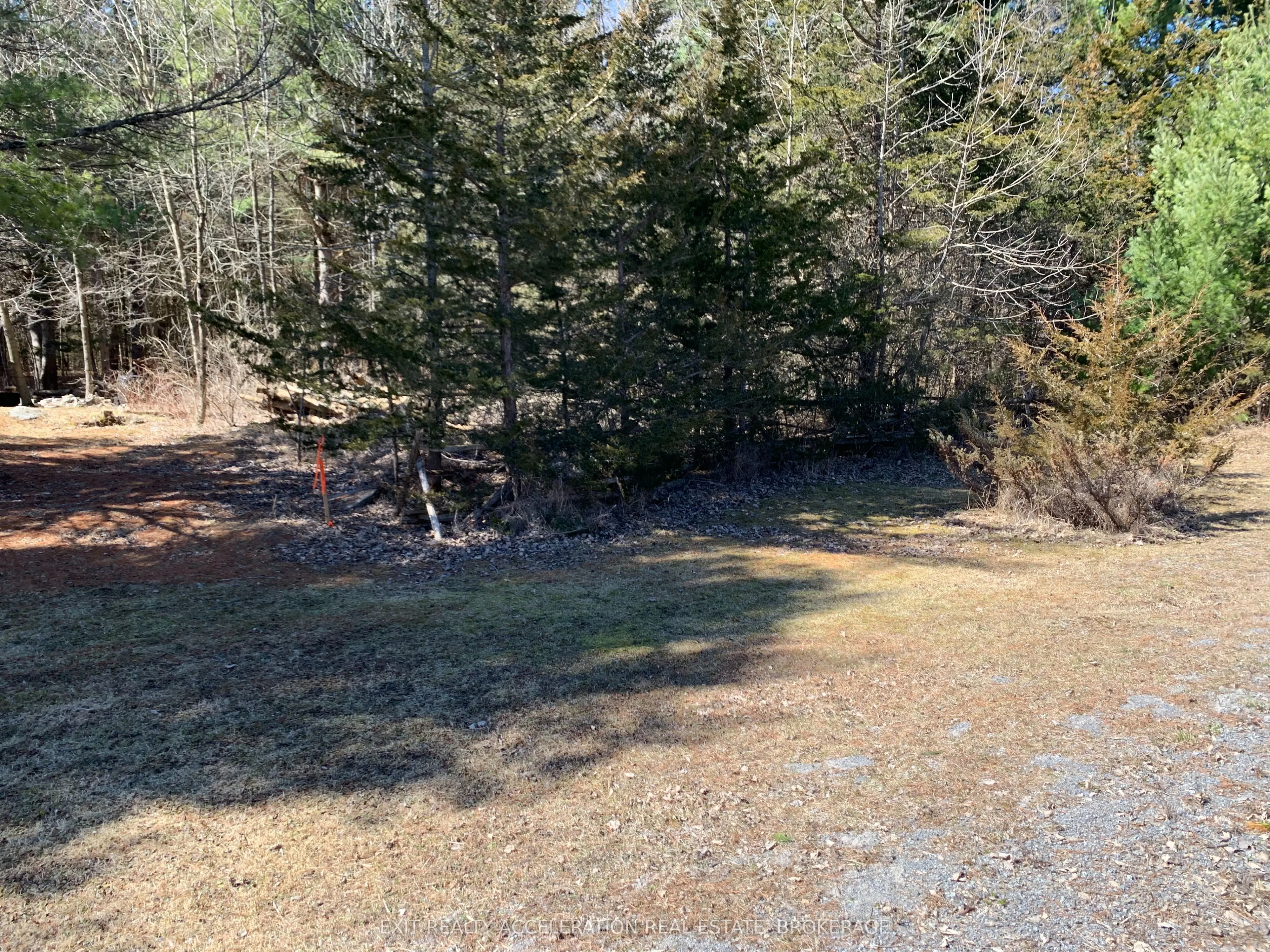 00 Con11 Pine Grove Road