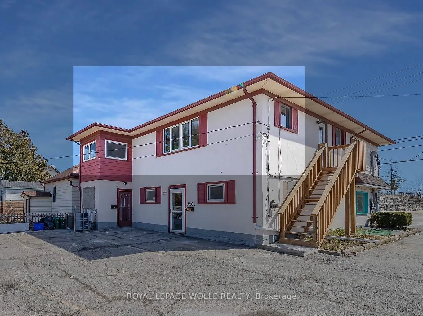581 Lancaster Street W #1