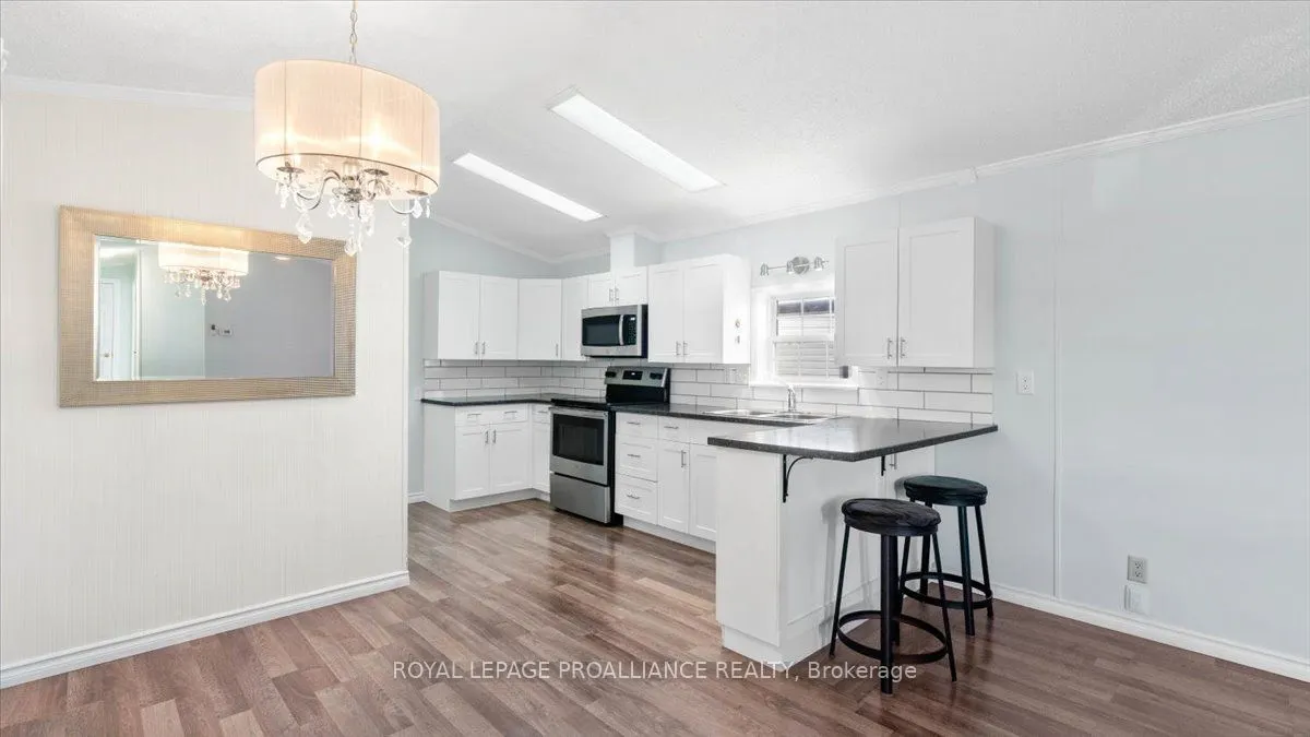 311 Dundas Street E #18