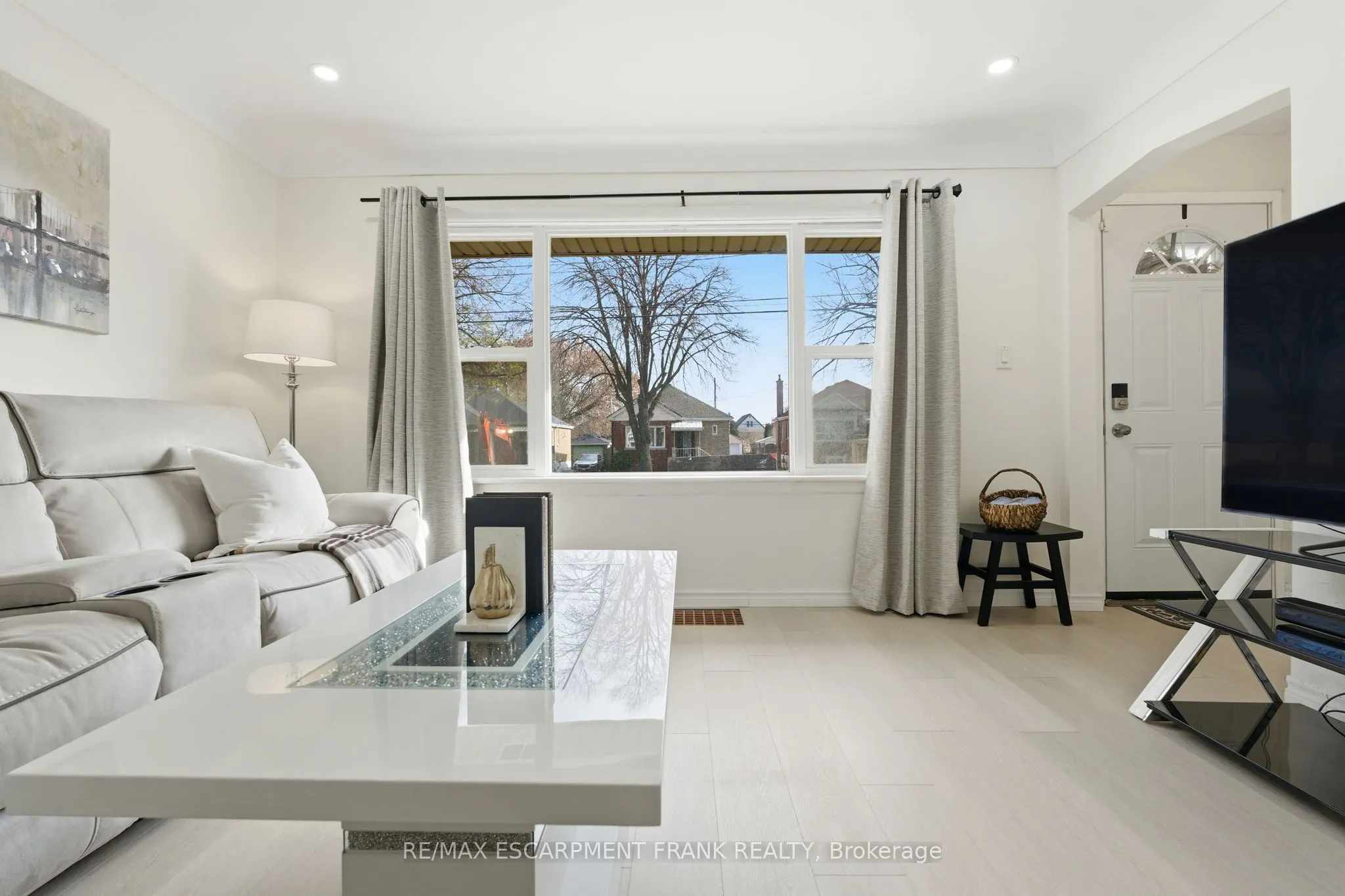 352 East 28th Street