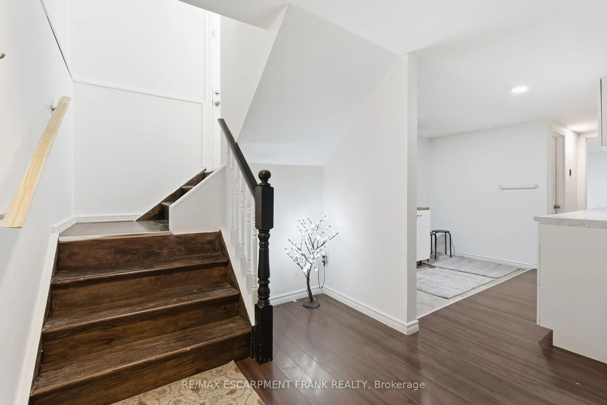 352 East 28th Street