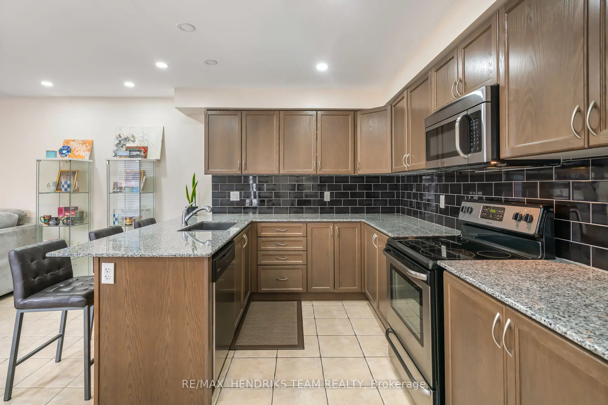 11 Keith Crescent