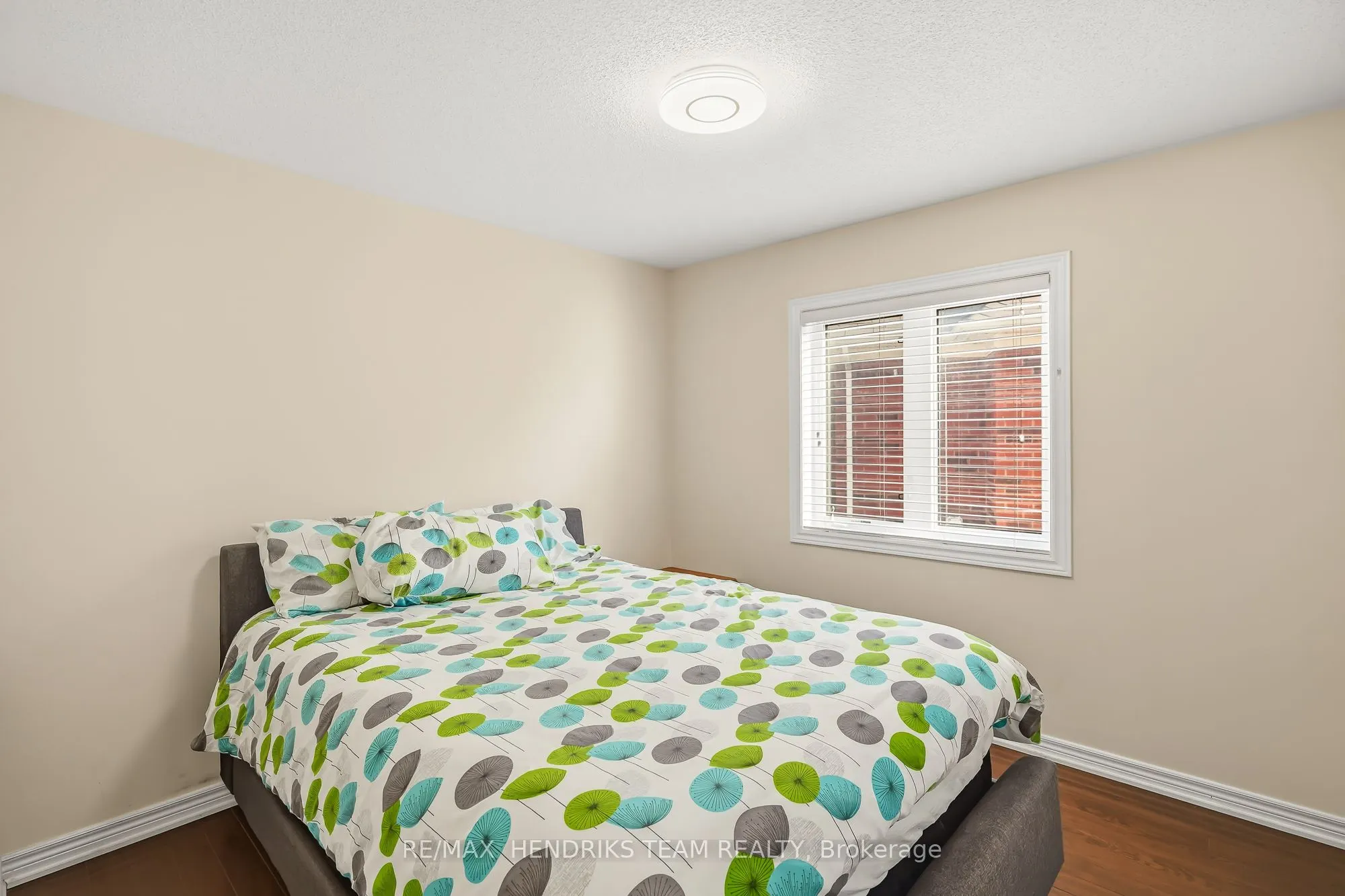 11 Keith Crescent