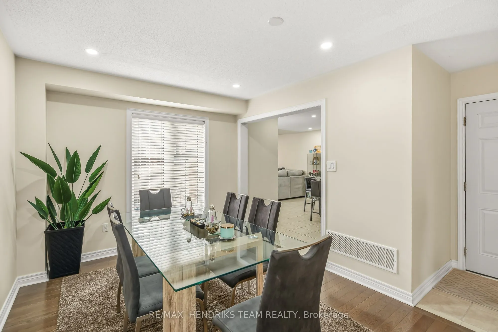 11 Keith Crescent