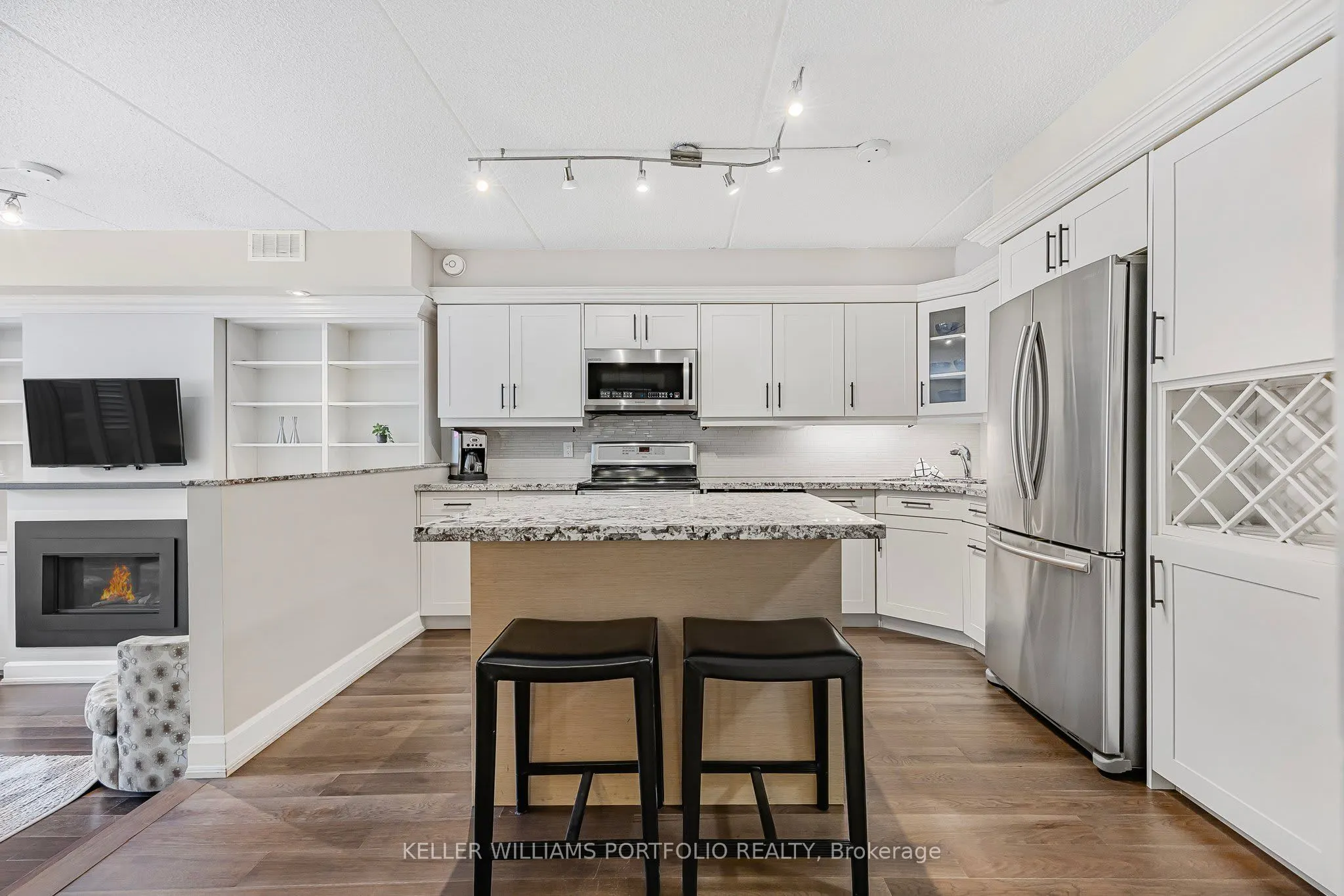 796404 Grey 19 Road #107