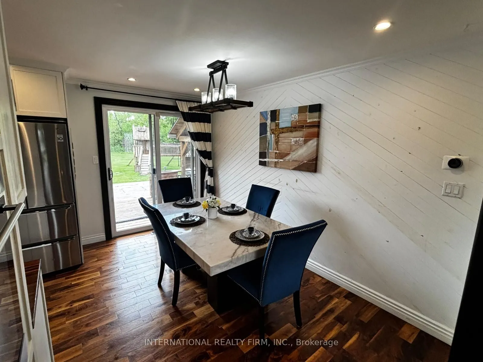 9364 Wellington Rd 124