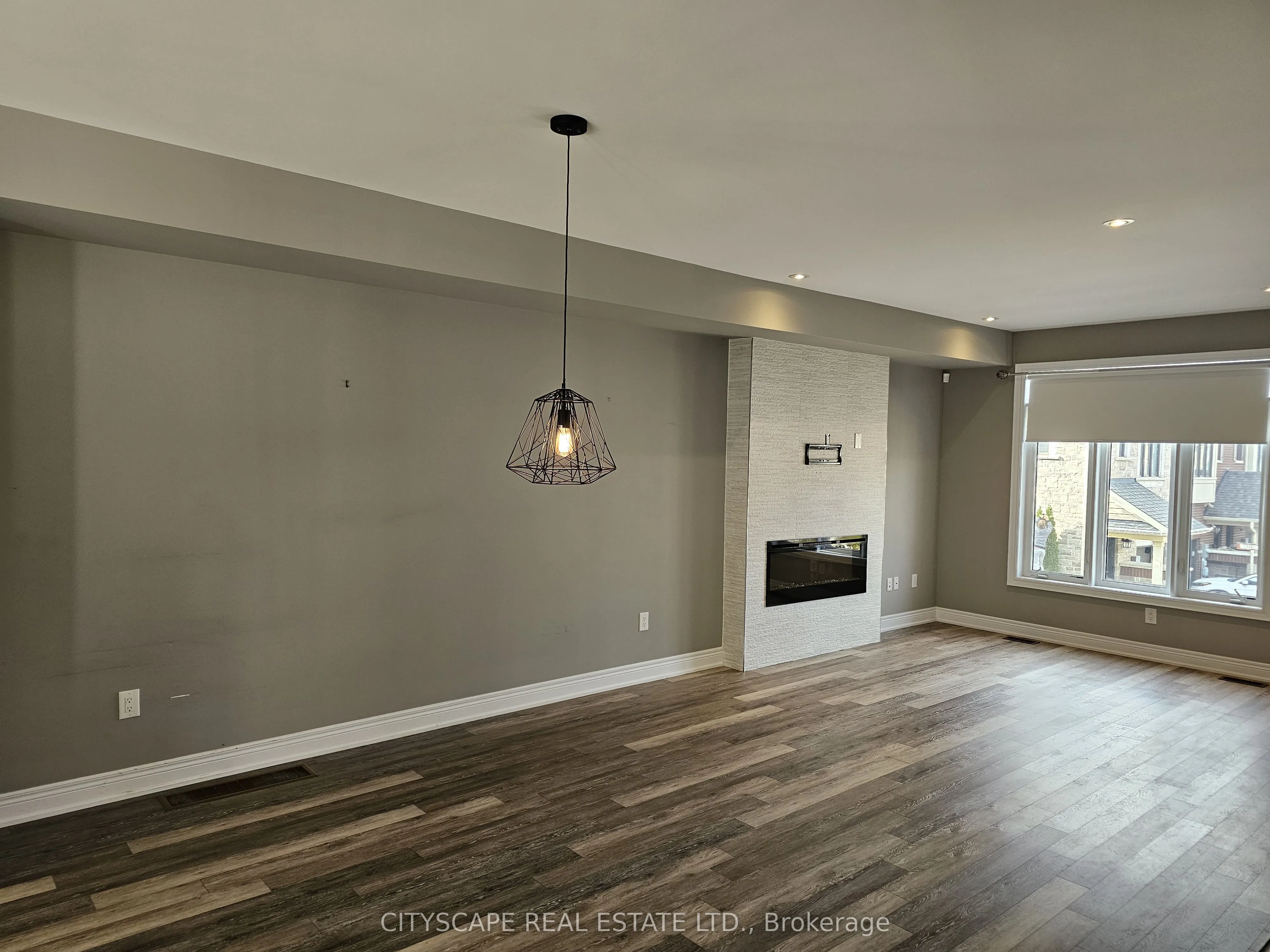 16 Waterview Lane