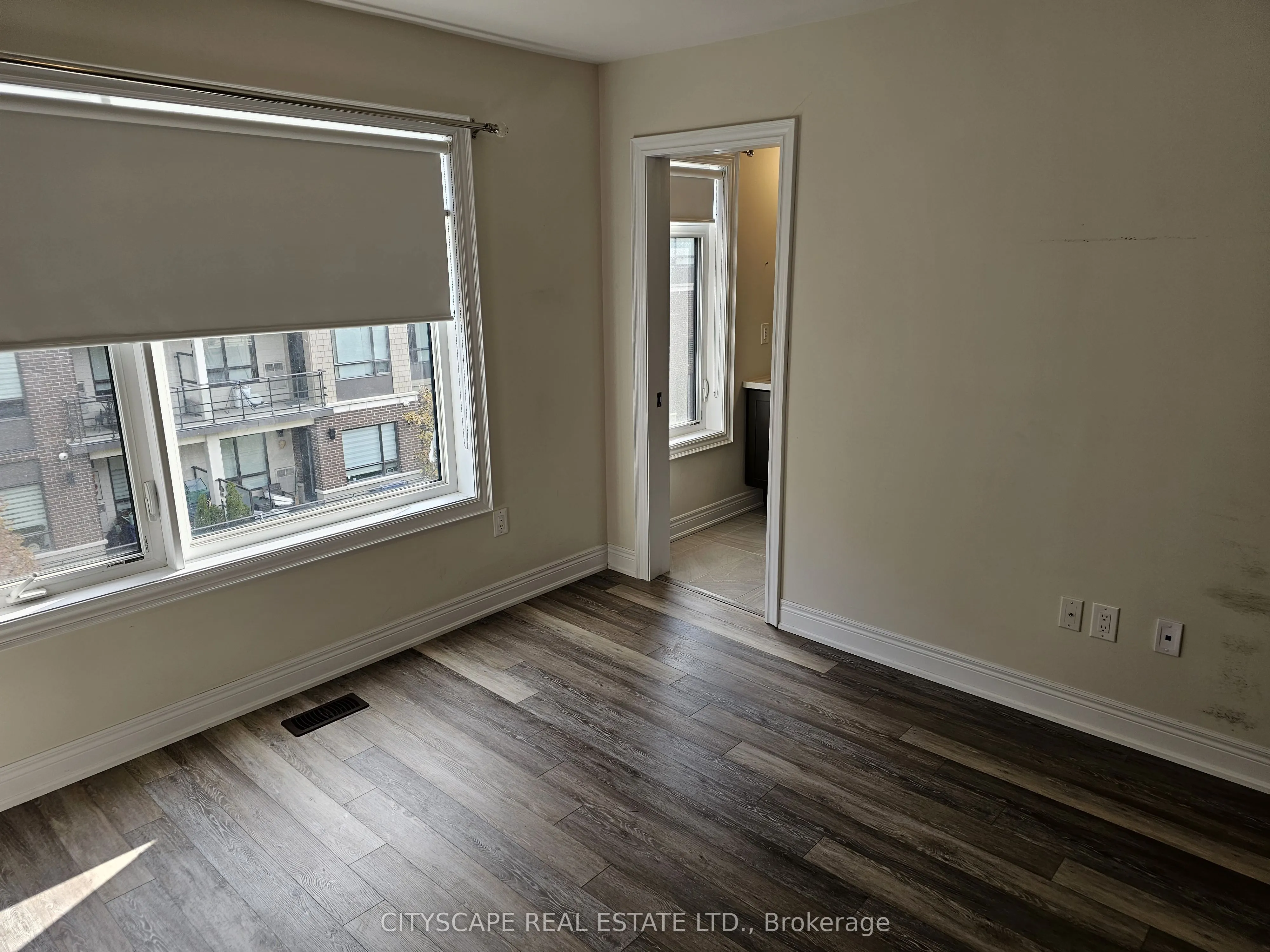 16 Waterview Lane