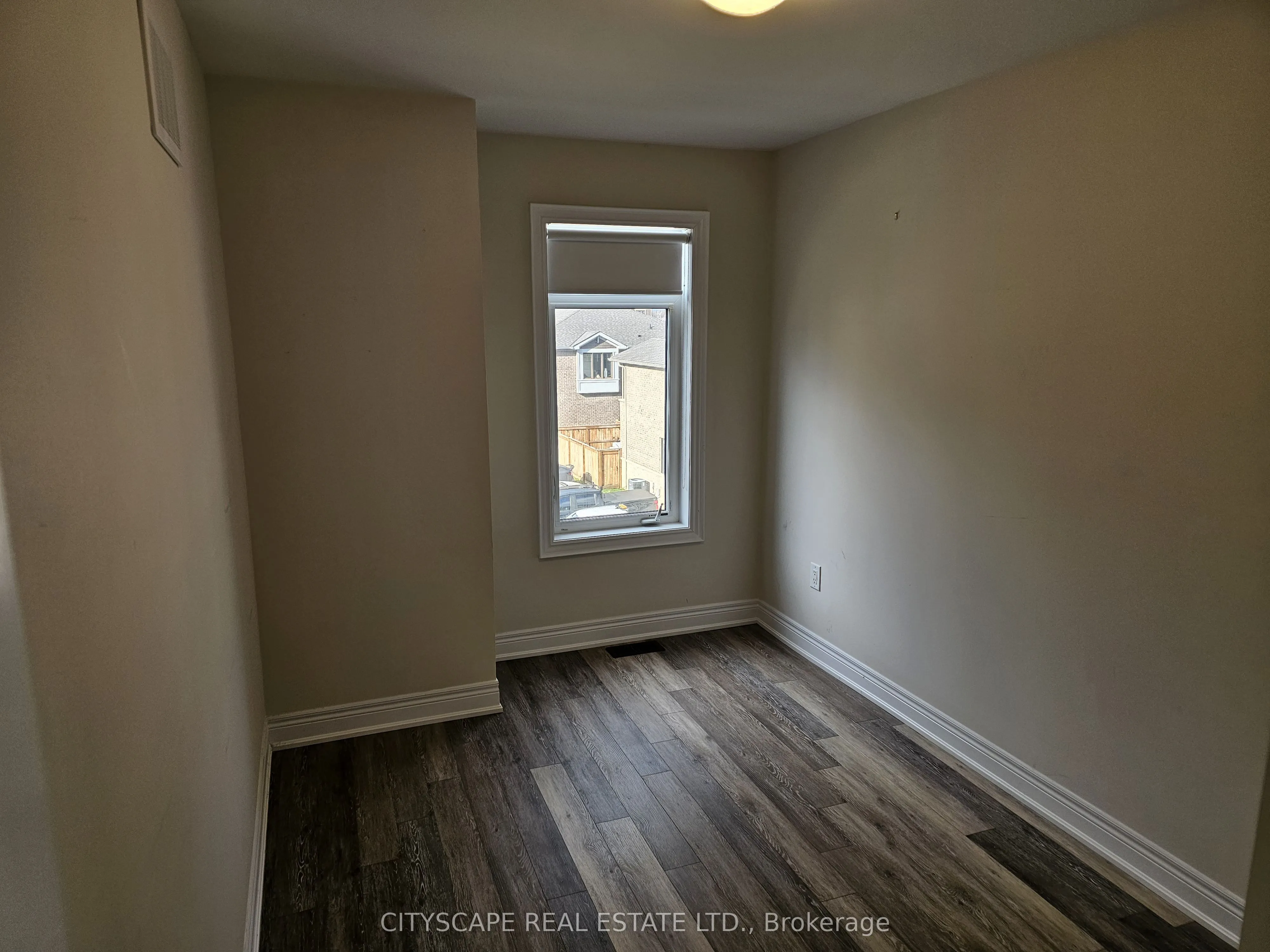16 Waterview Lane