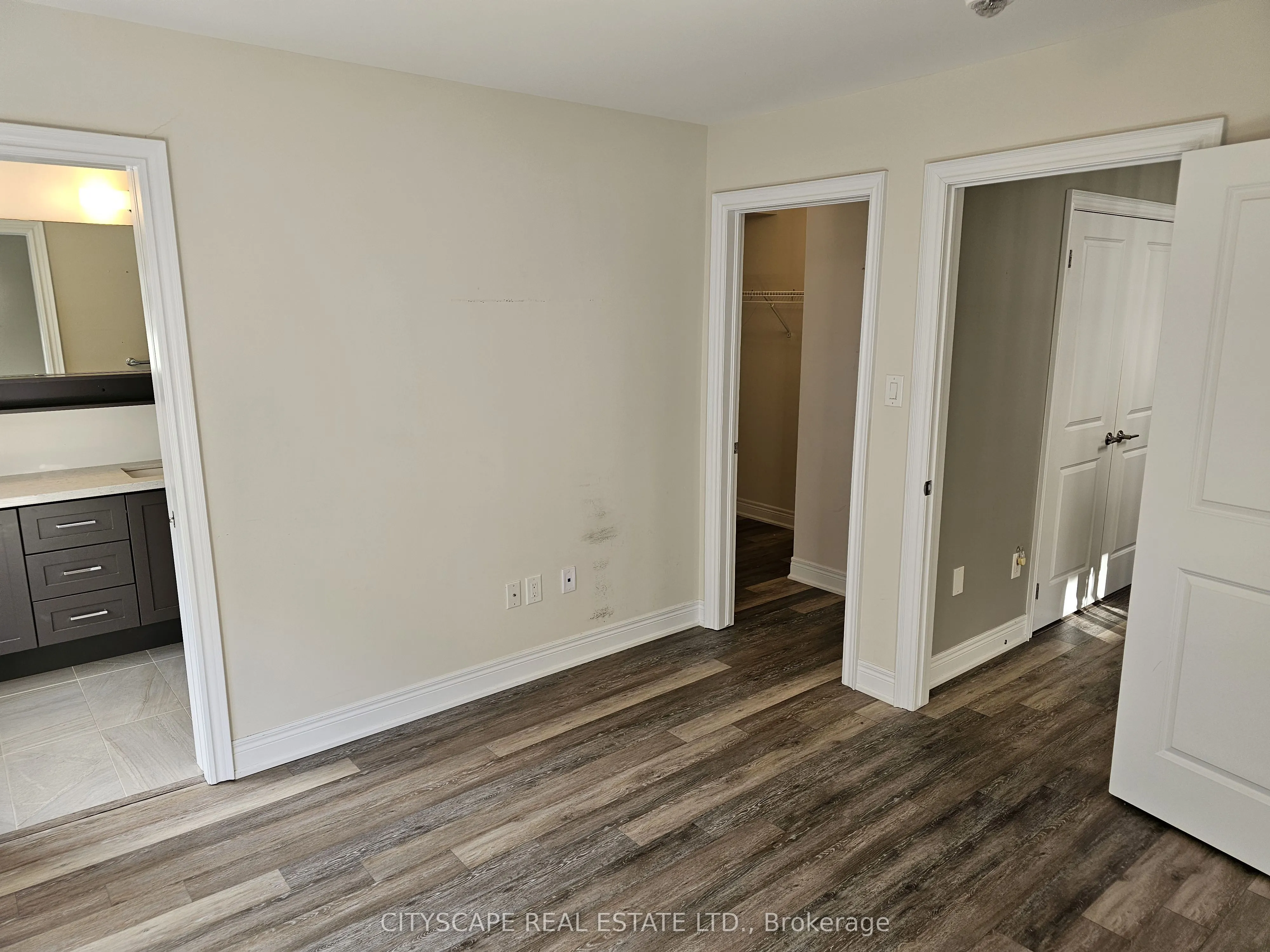 16 Waterview Lane