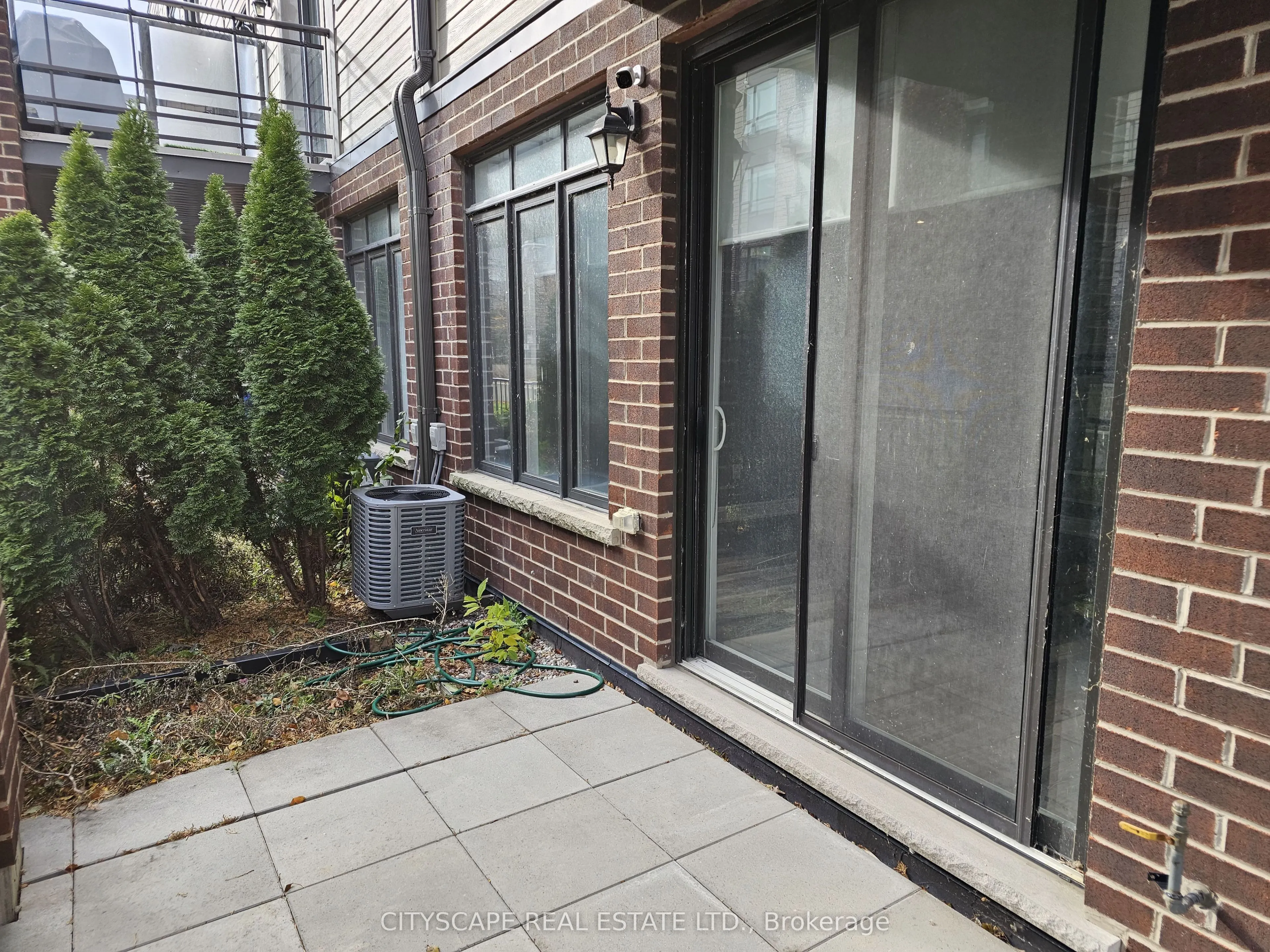 16 Waterview Lane