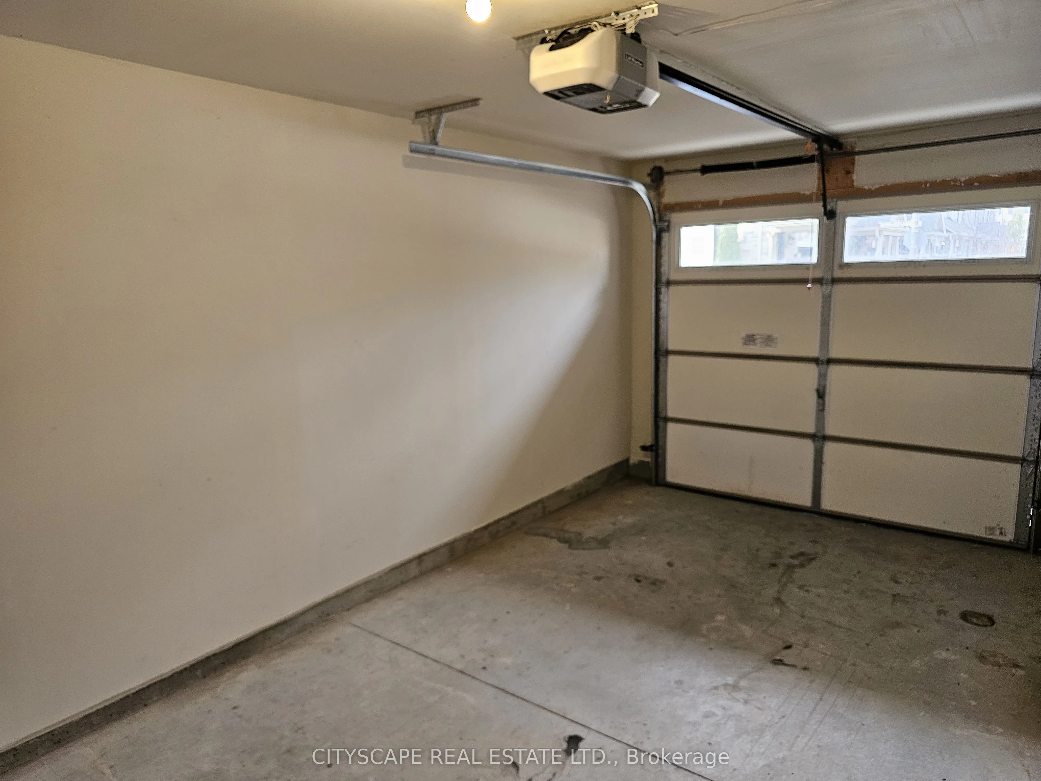 16 Waterview Lane