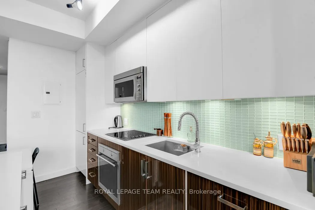 201 Parkdale Avenue #408