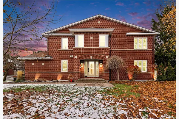 55 Dalecroft Crescent