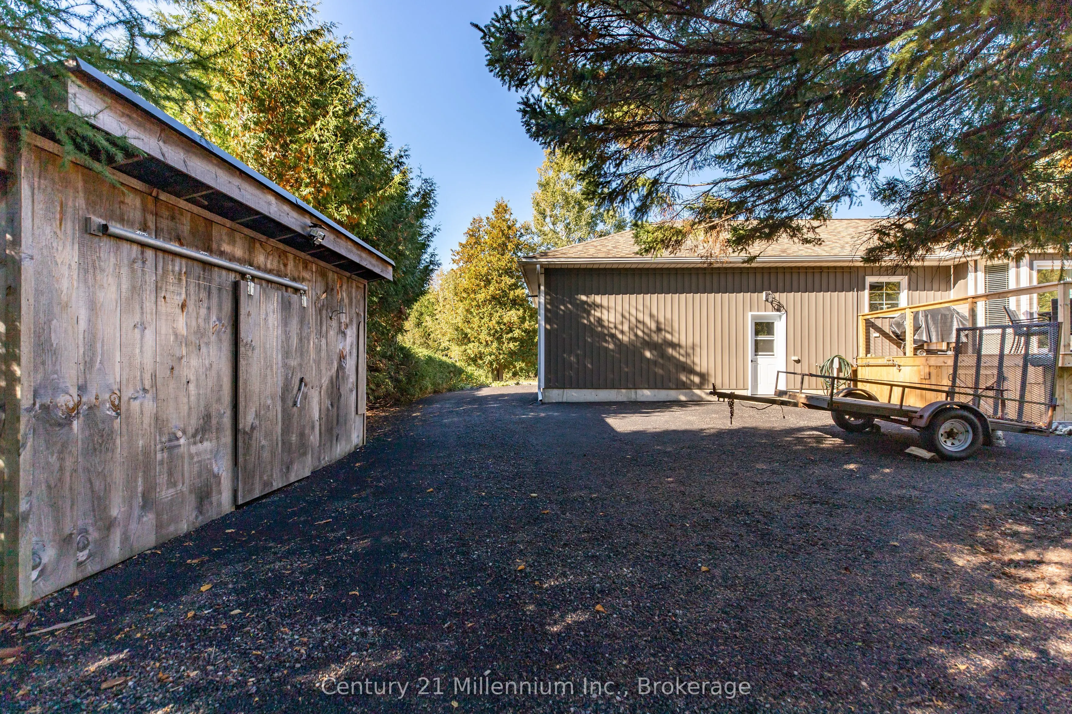 23 Pierce Street N