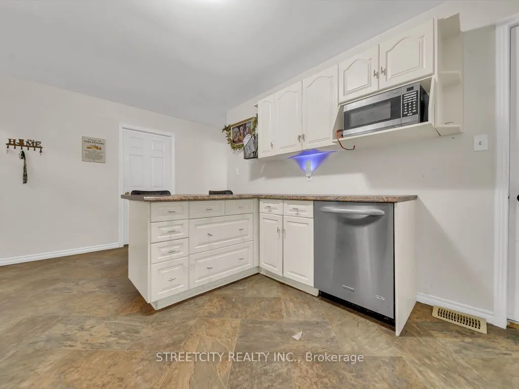 125 Stonyburn Crescent