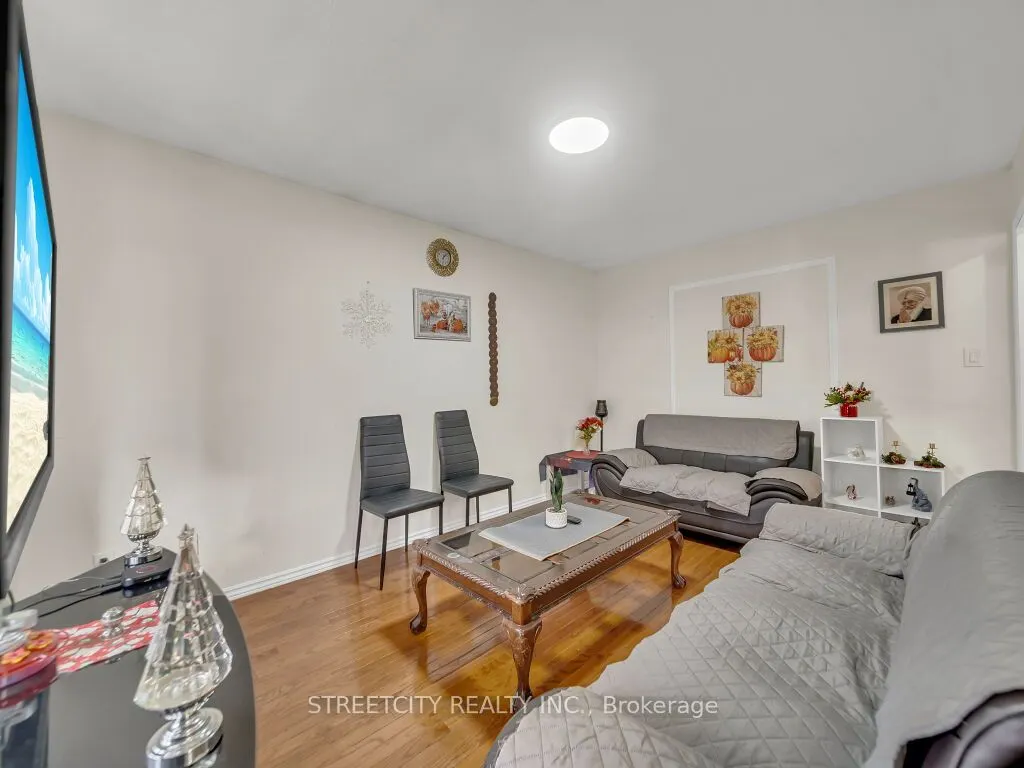 125 Stonyburn Crescent