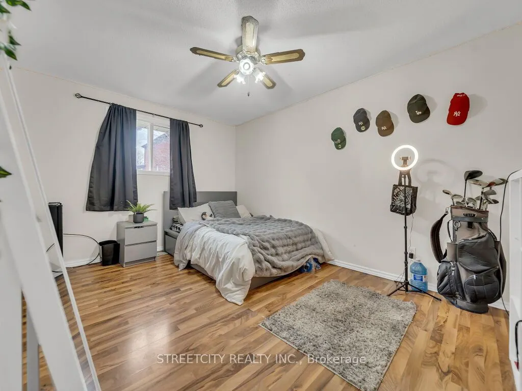 125 Stonyburn Crescent