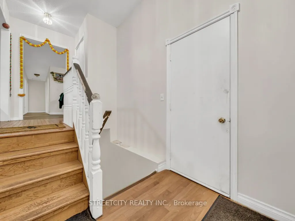 125 Stonyburn Crescent