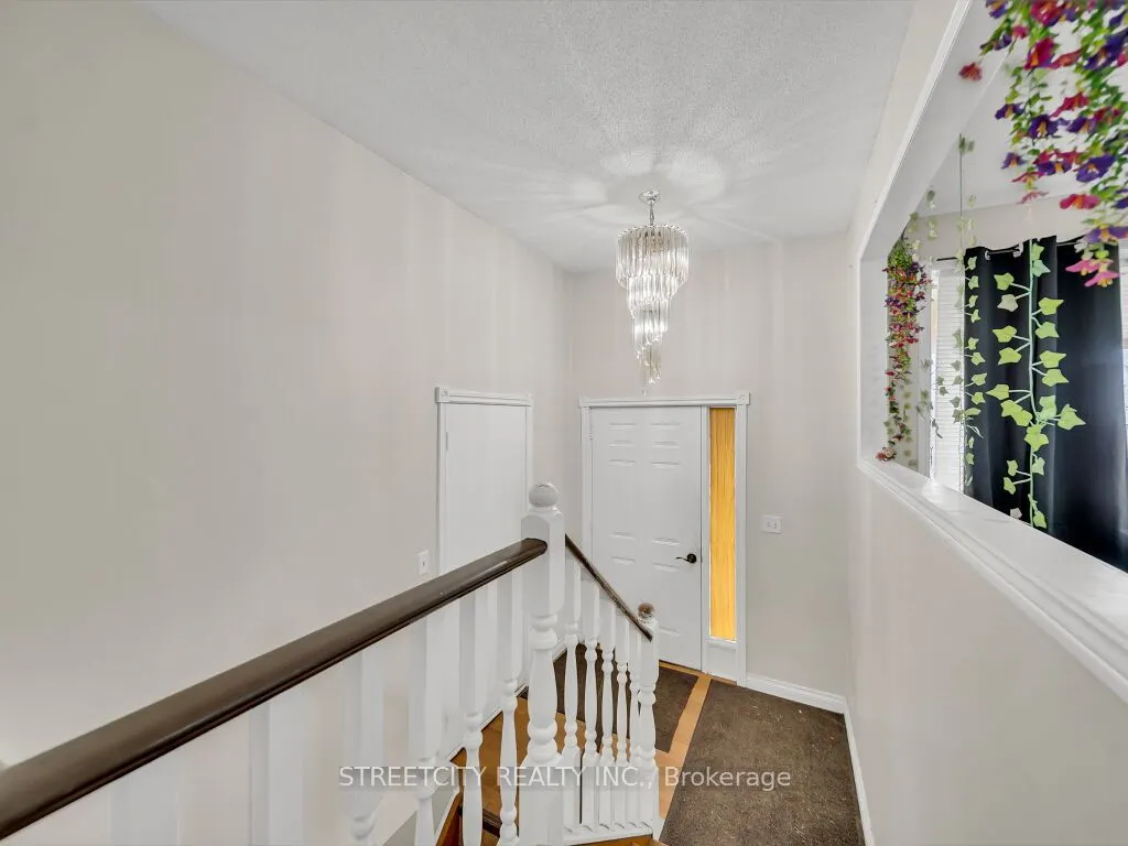 125 Stonyburn Crescent