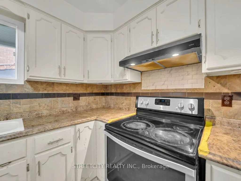 125 Stonyburn Crescent