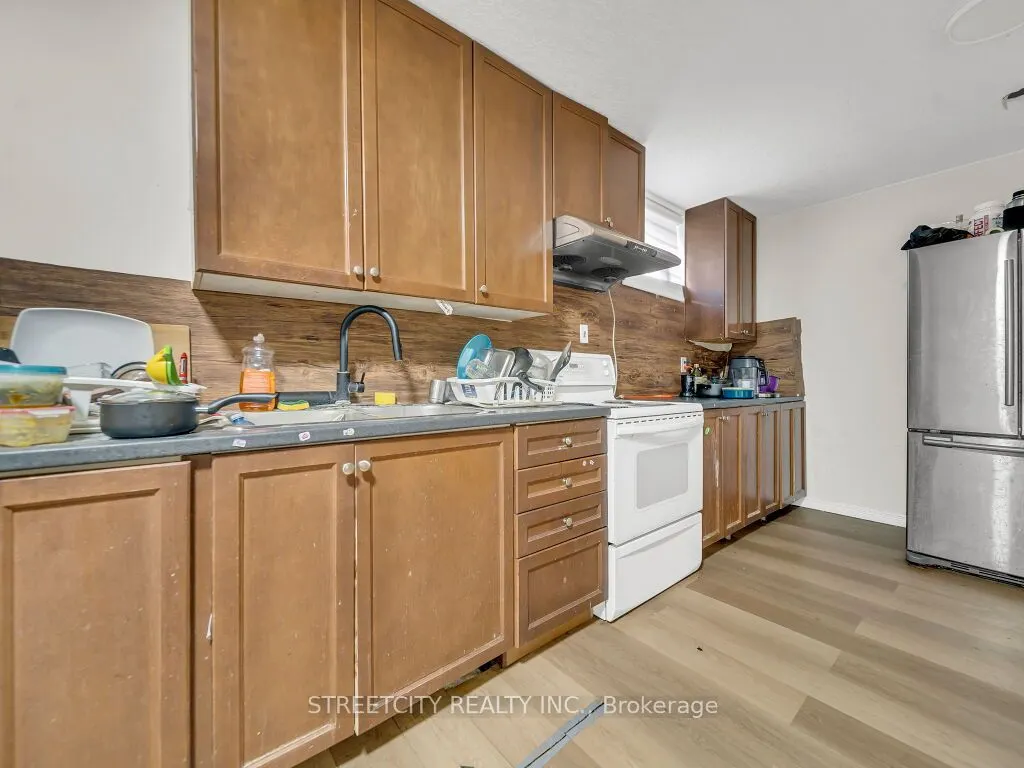 125 Stonyburn Crescent