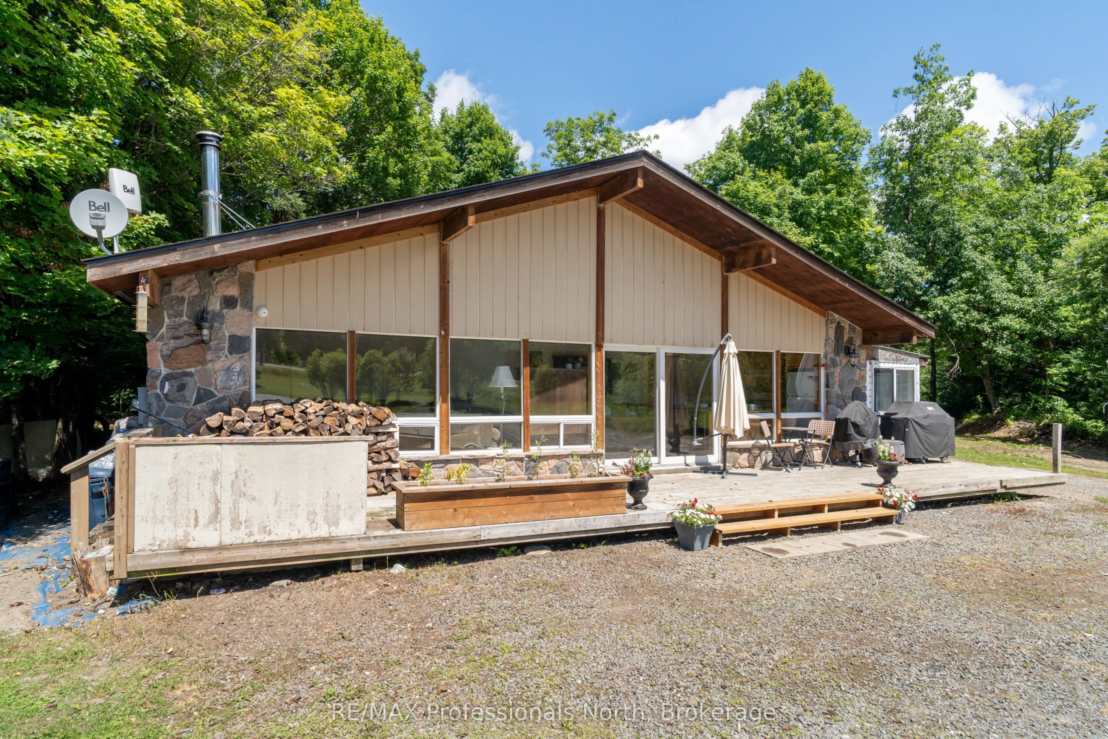 899 KATRINE Road