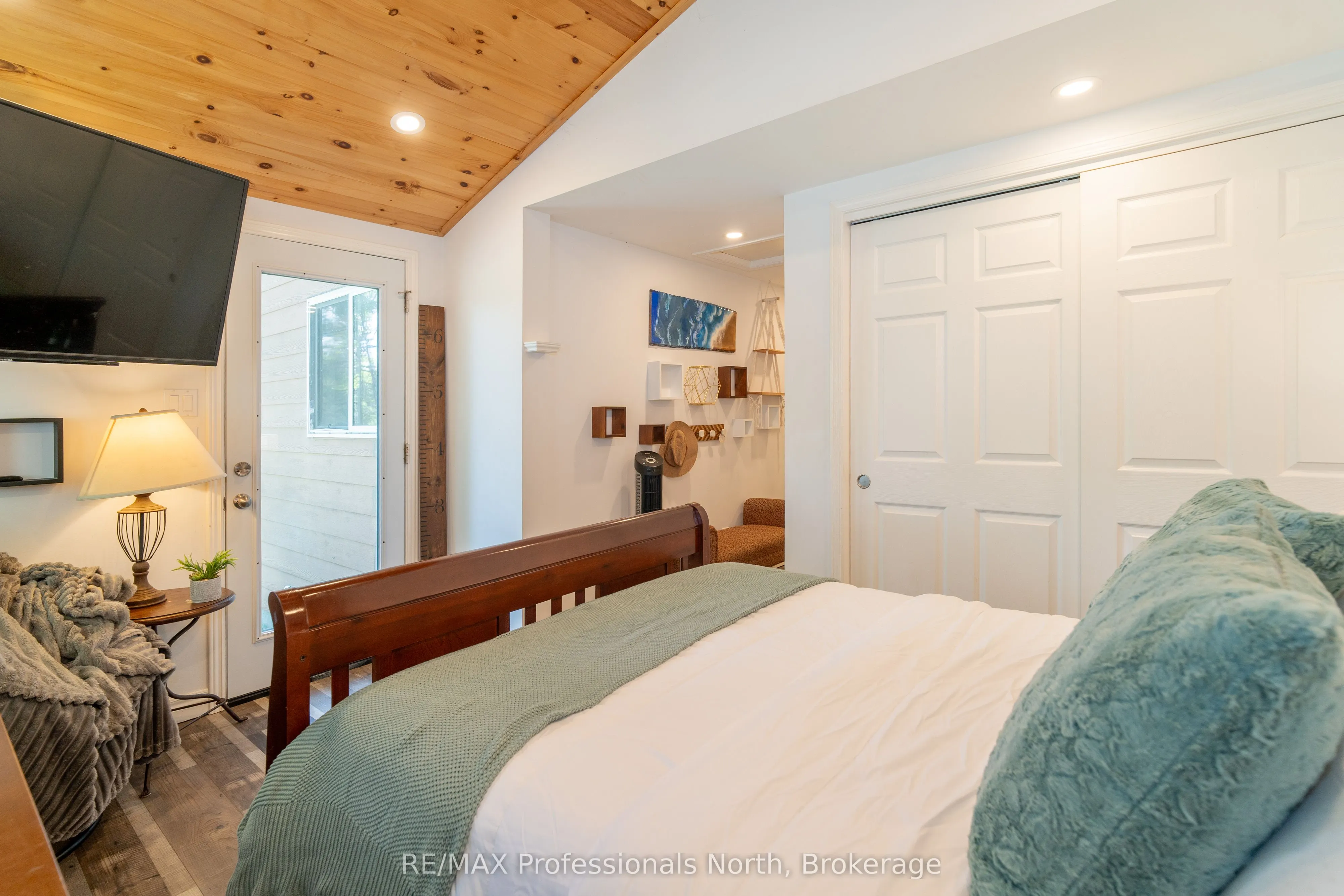 899 KATRINE Road