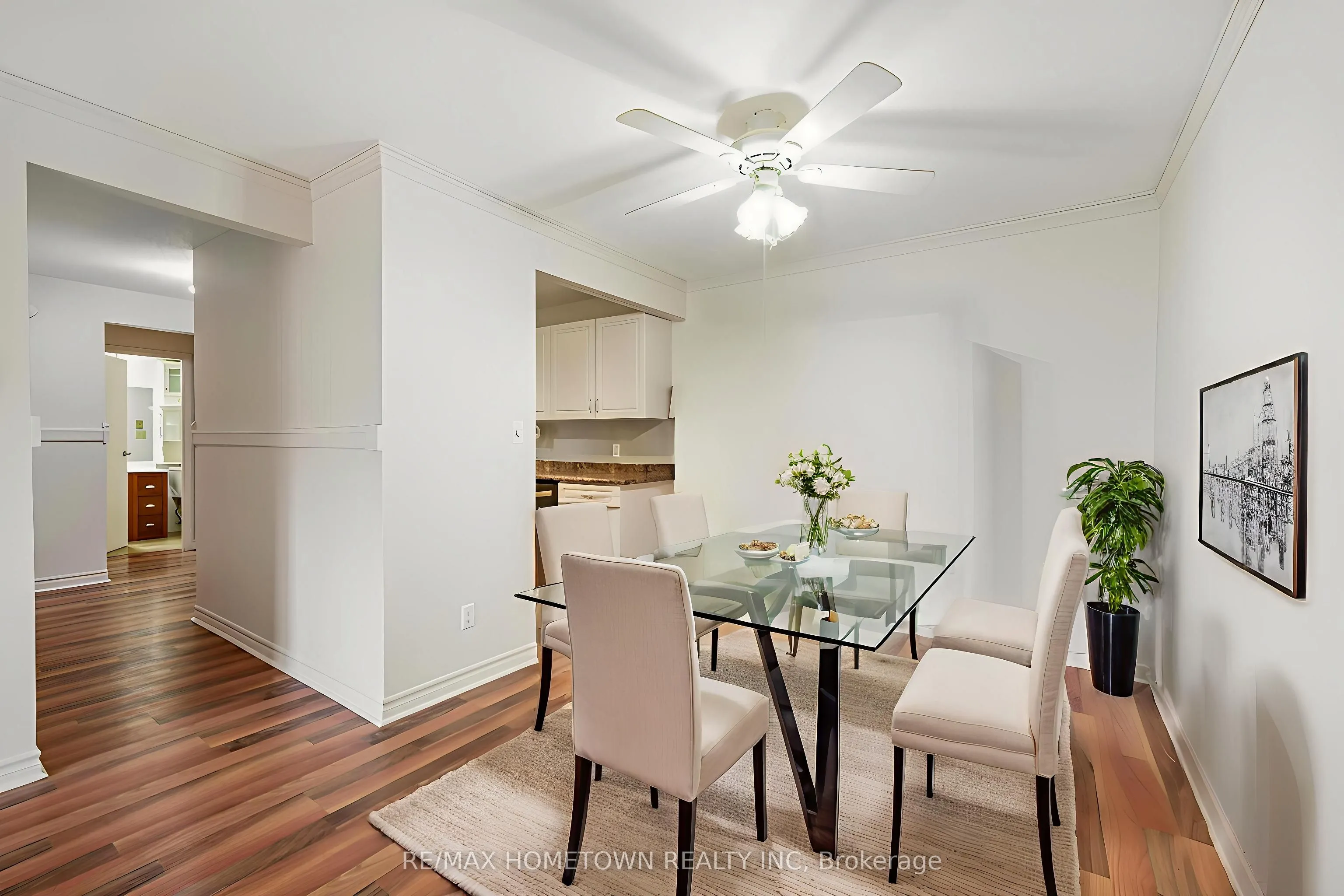 6 Charlotte Place #17