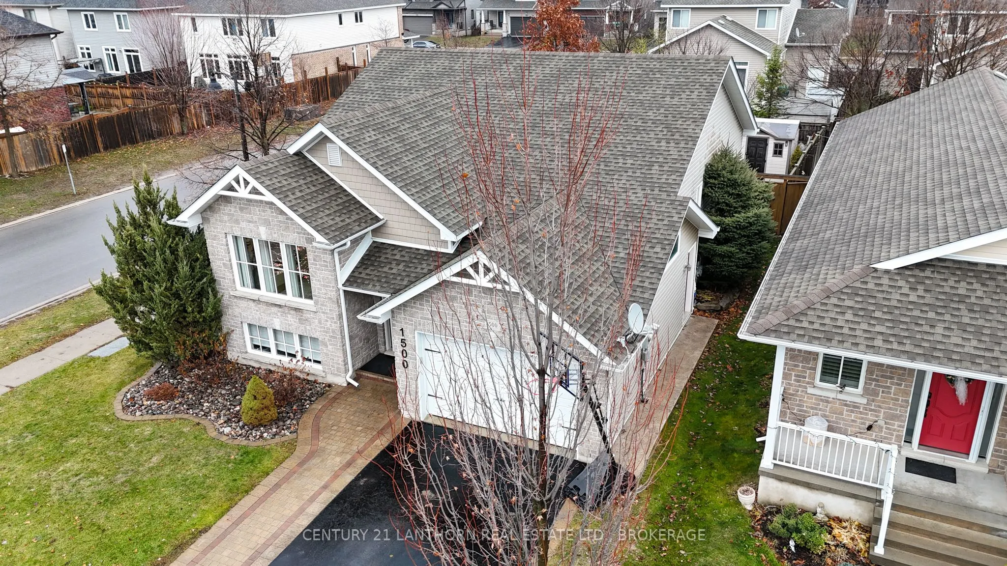 1500 Crimson Crescent