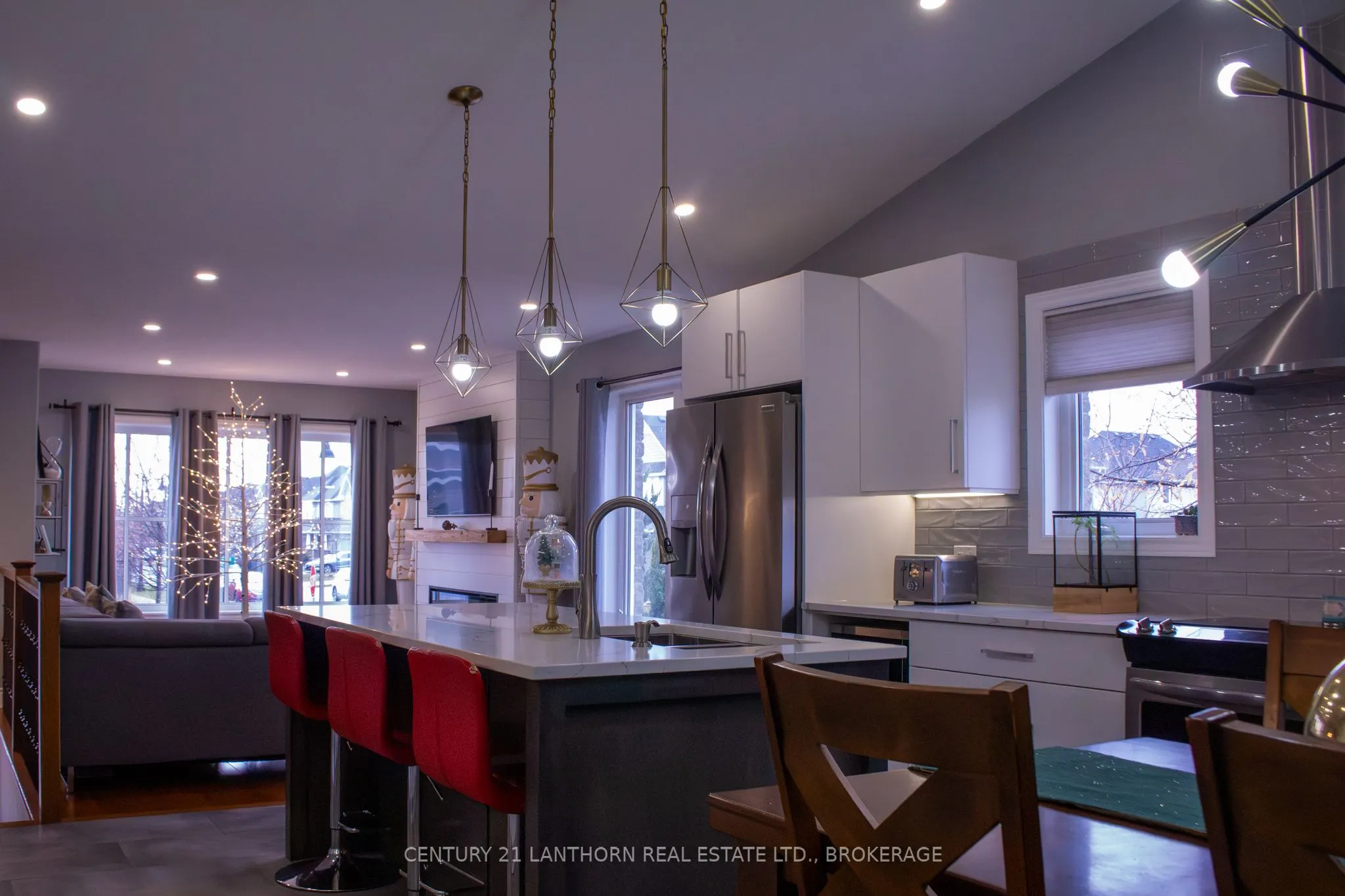 1500 Crimson Crescent
