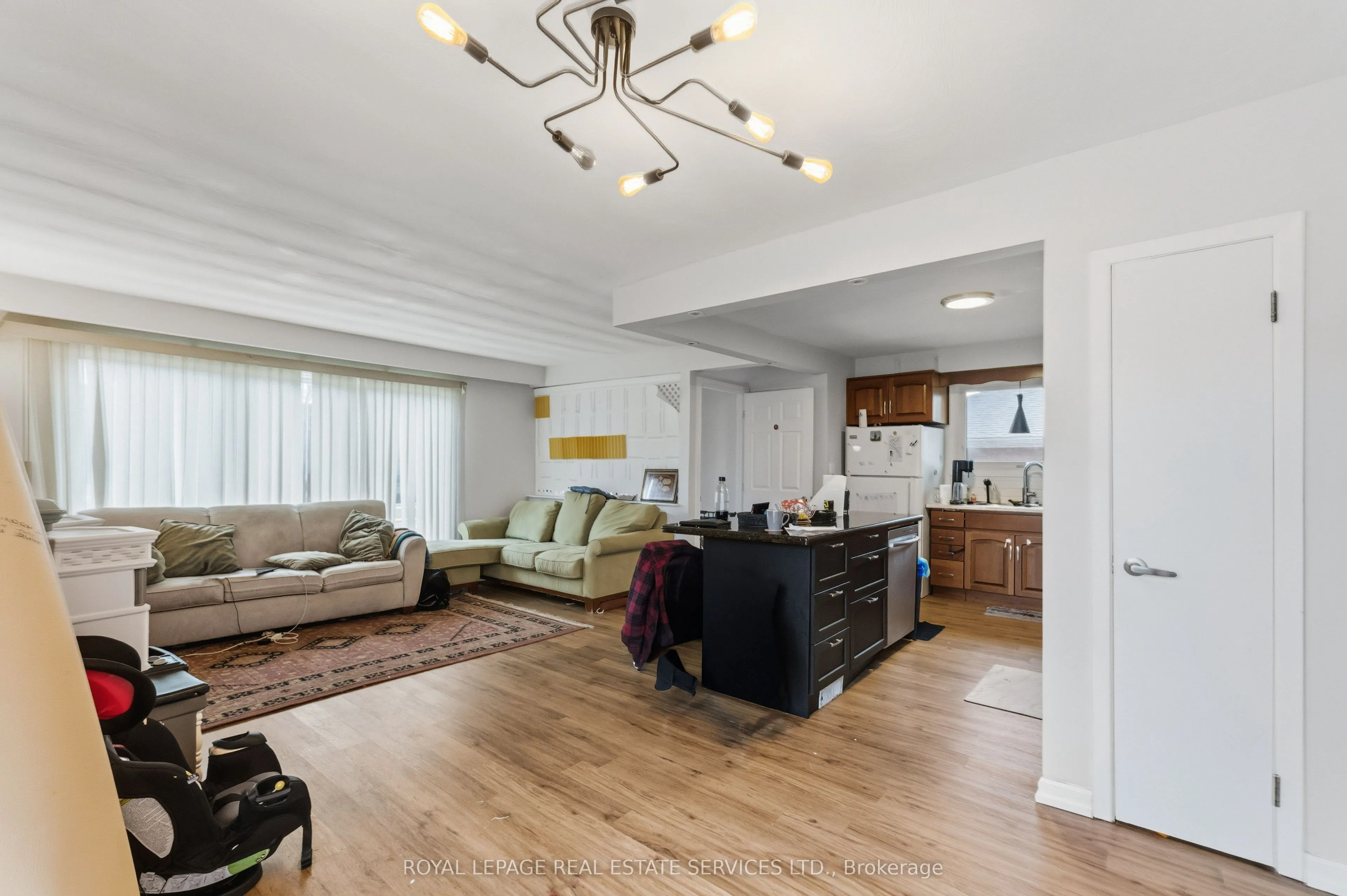 517 Mohawk Road W #Main